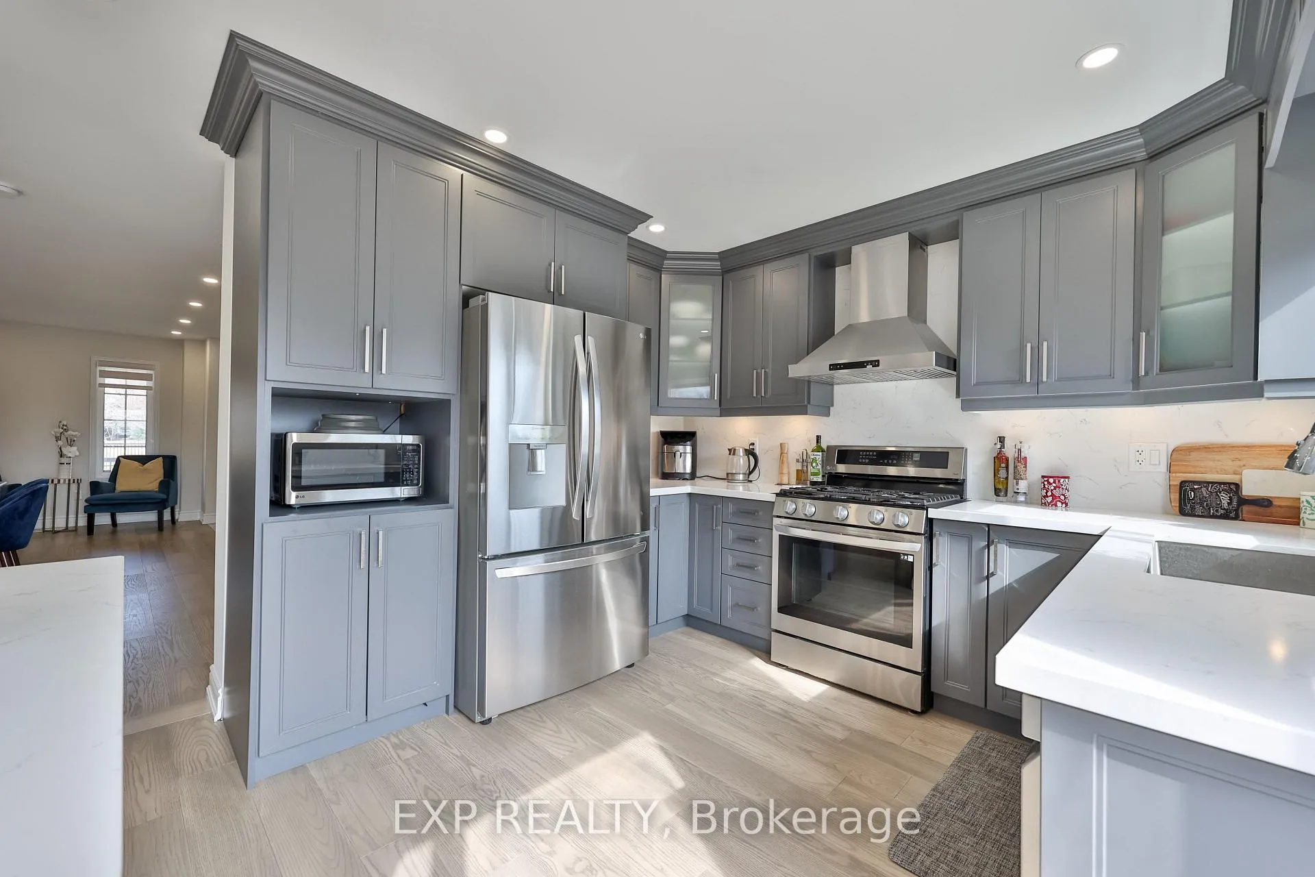 Photo 15 of 2210 Fairmount Drive, Oakville, Westmount — HOMEH