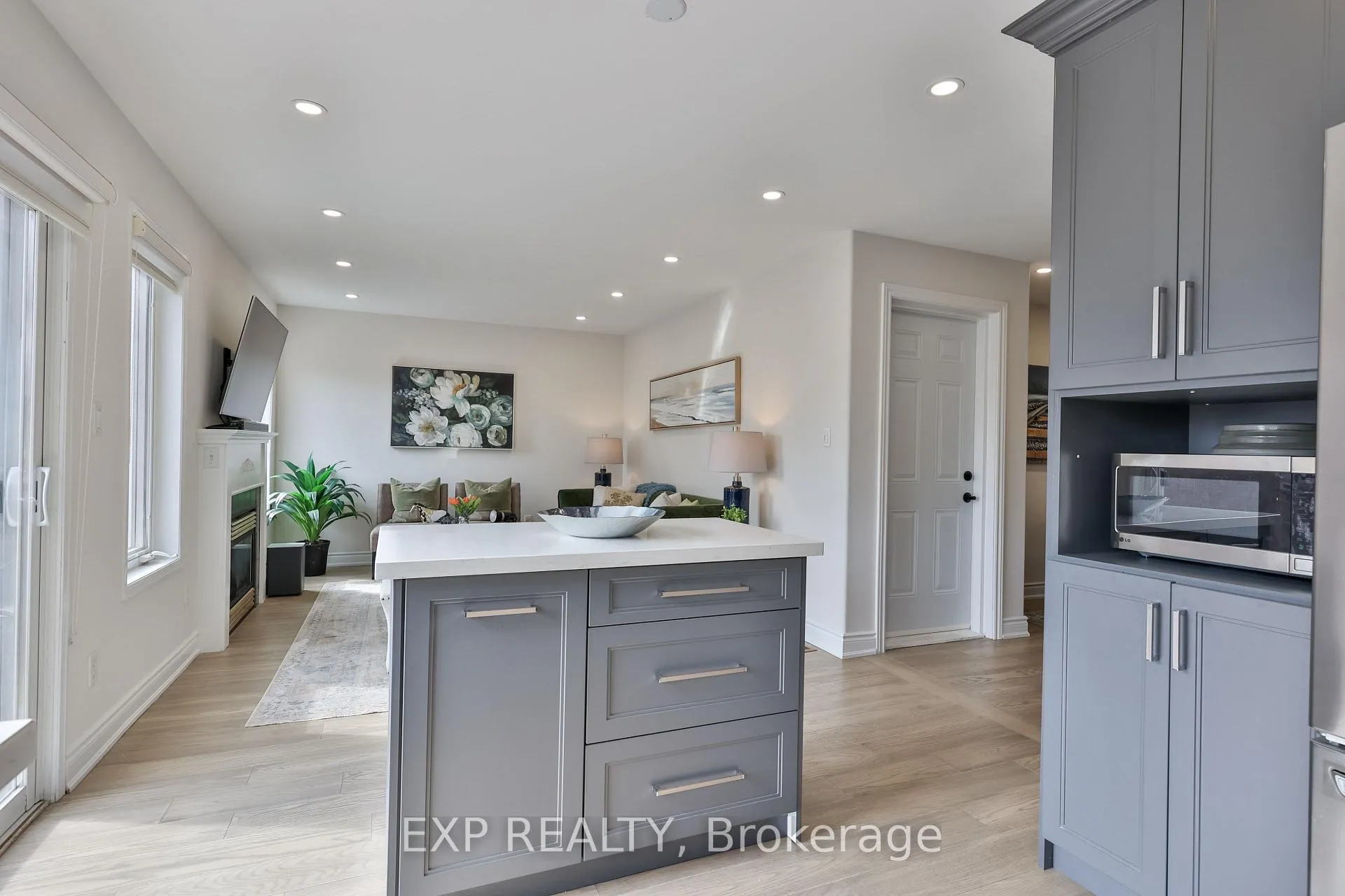 Photo 18 of 2210 Fairmount Drive, Oakville, Westmount — HOMEH