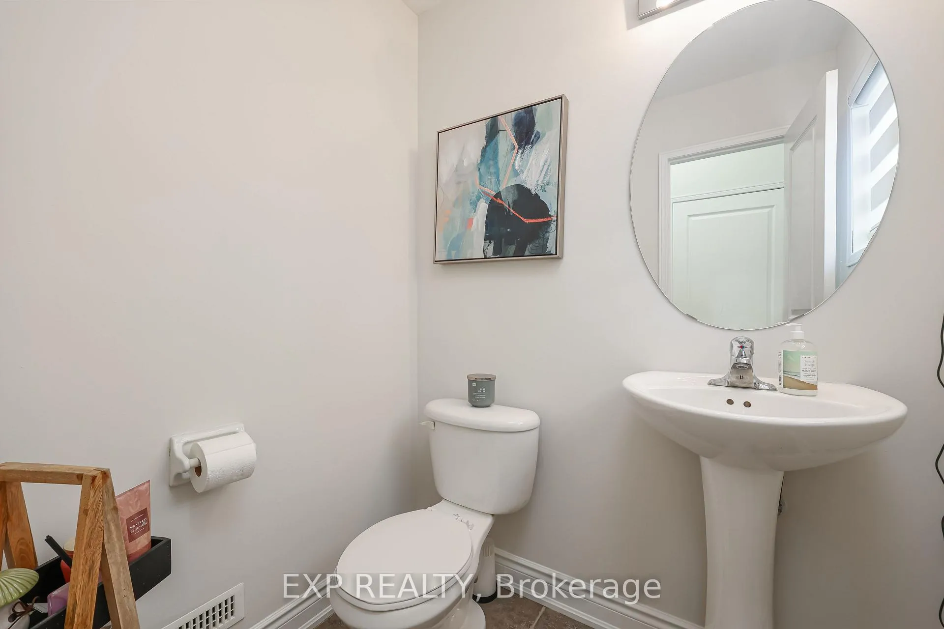 Photo 19 of 2210 Fairmount Drive, Oakville, Westmount — HOMEH