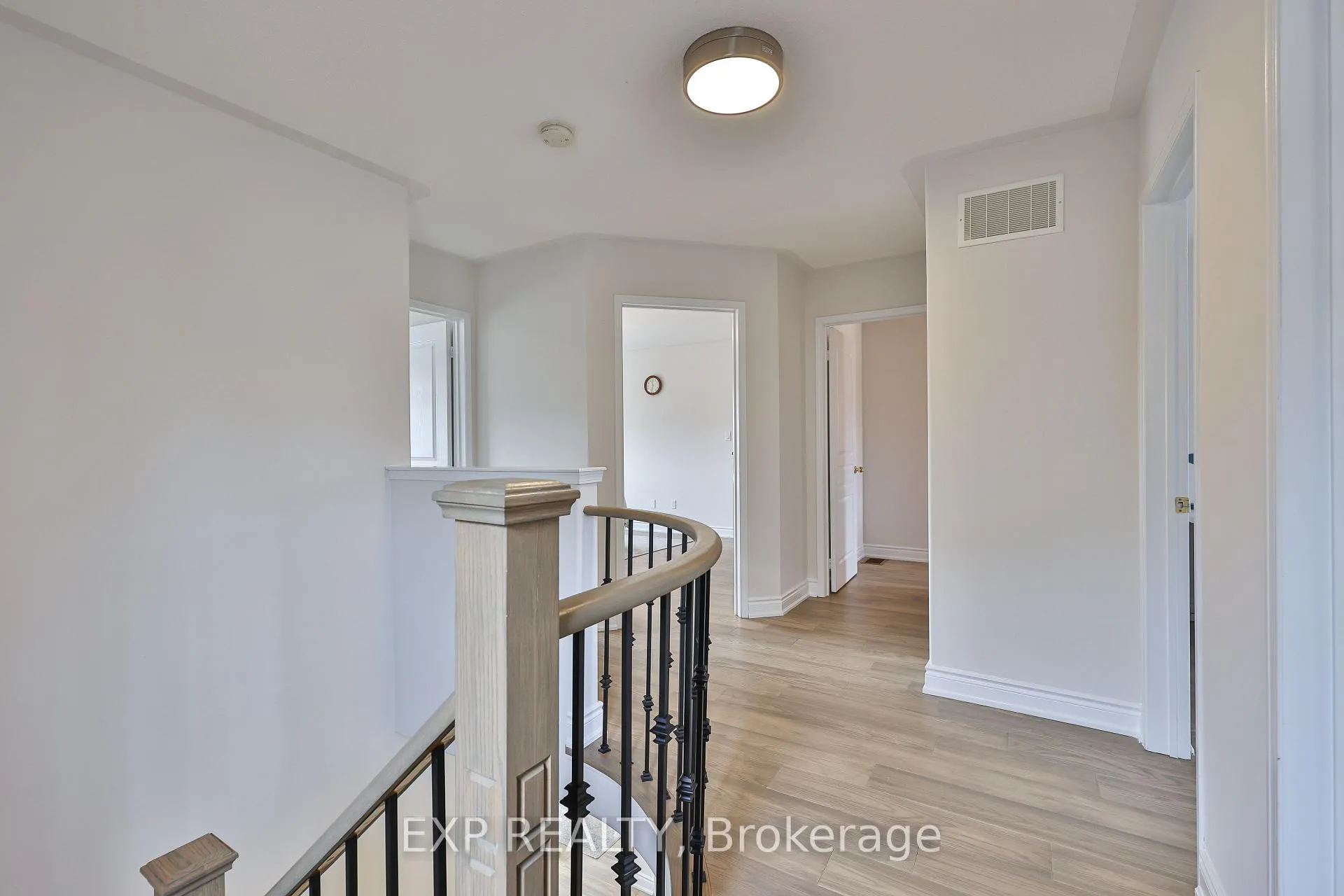 Photo 21 of 2210 Fairmount Drive, Oakville, Westmount — HOMEH
