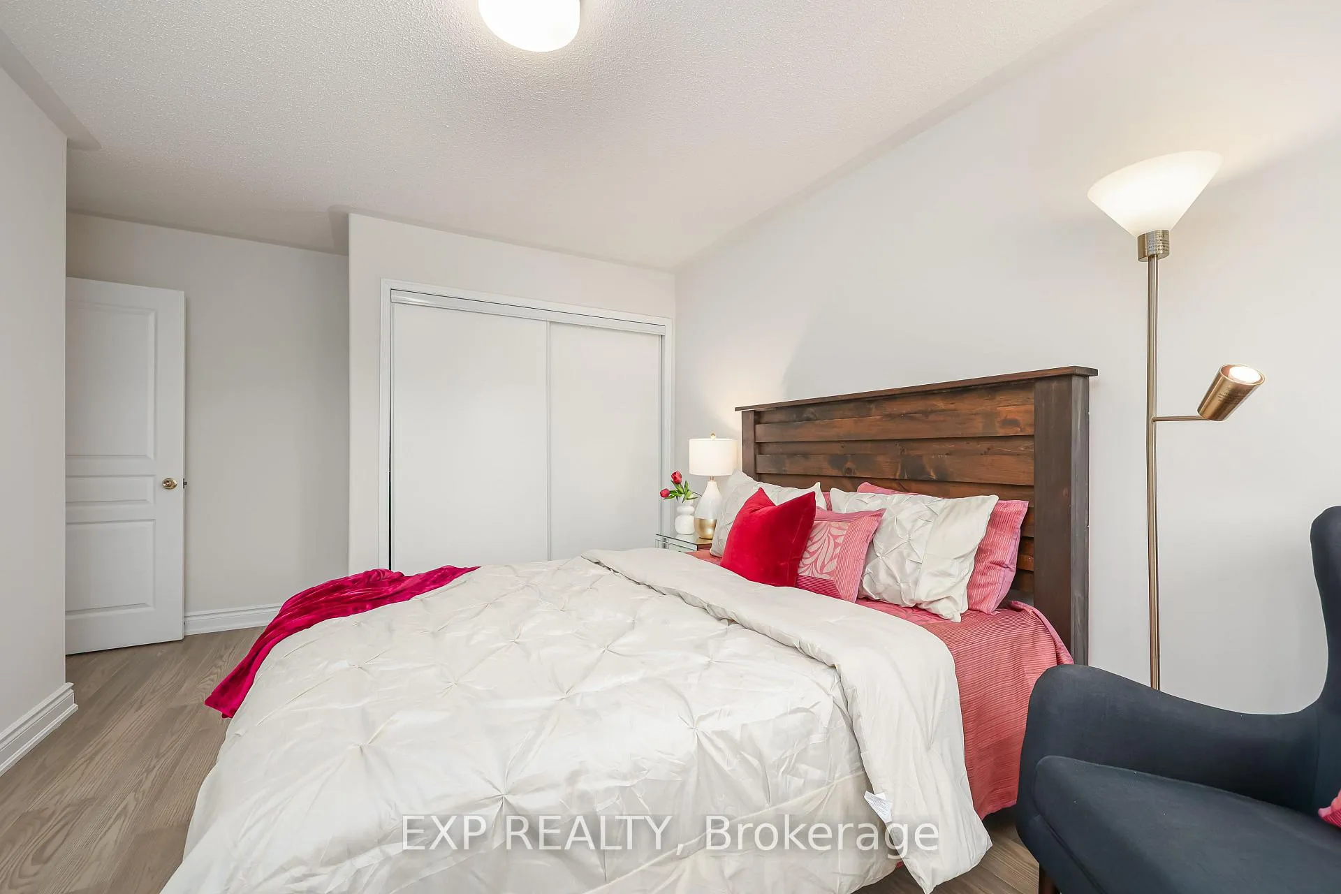 Photo 31 of 2210 Fairmount Drive, Oakville, Westmount — HOMEH