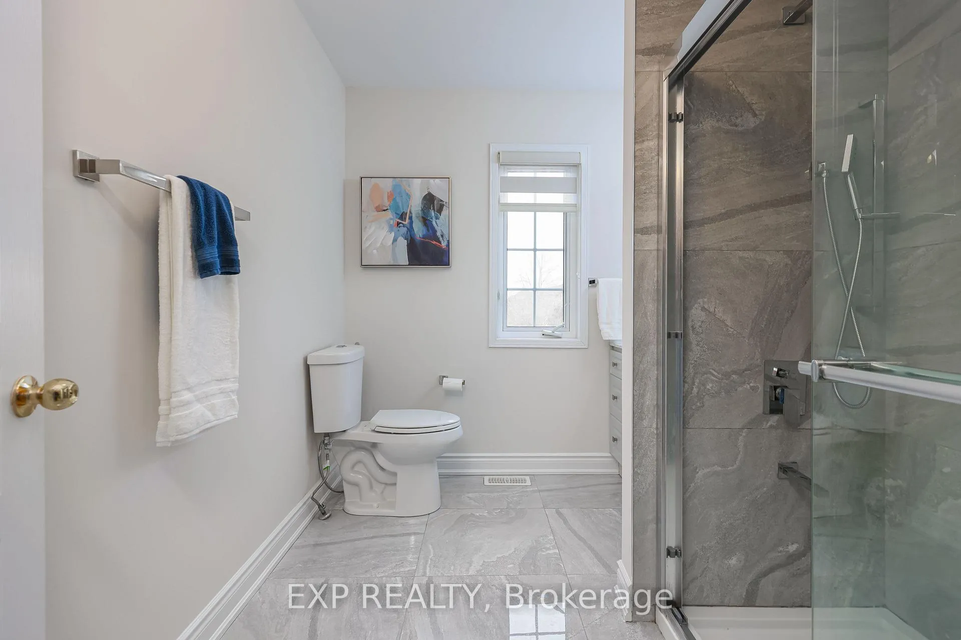 Photo 35 of 2210 Fairmount Drive, Oakville, Westmount — HOMEH