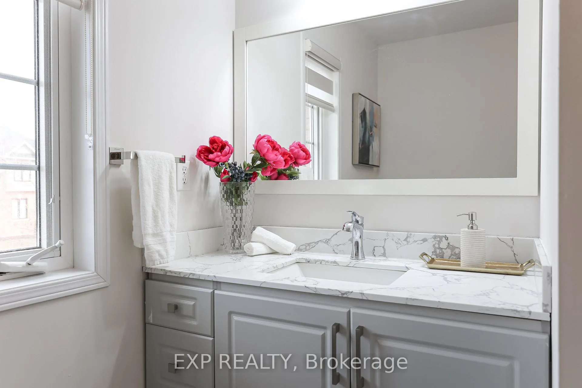 Photo 37 of 2210 Fairmount Drive, Oakville, Westmount — HOMEH