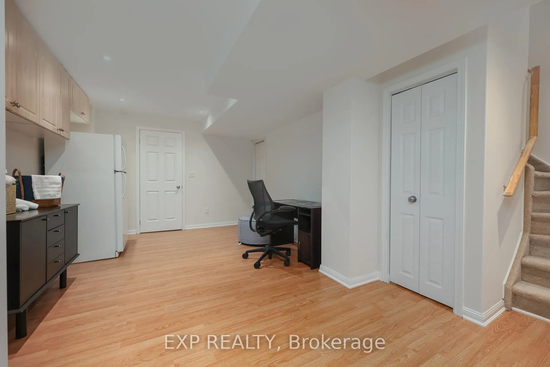 Photo 38 of 2210 Fairmount Drive, Oakville, Westmount — HOMEH