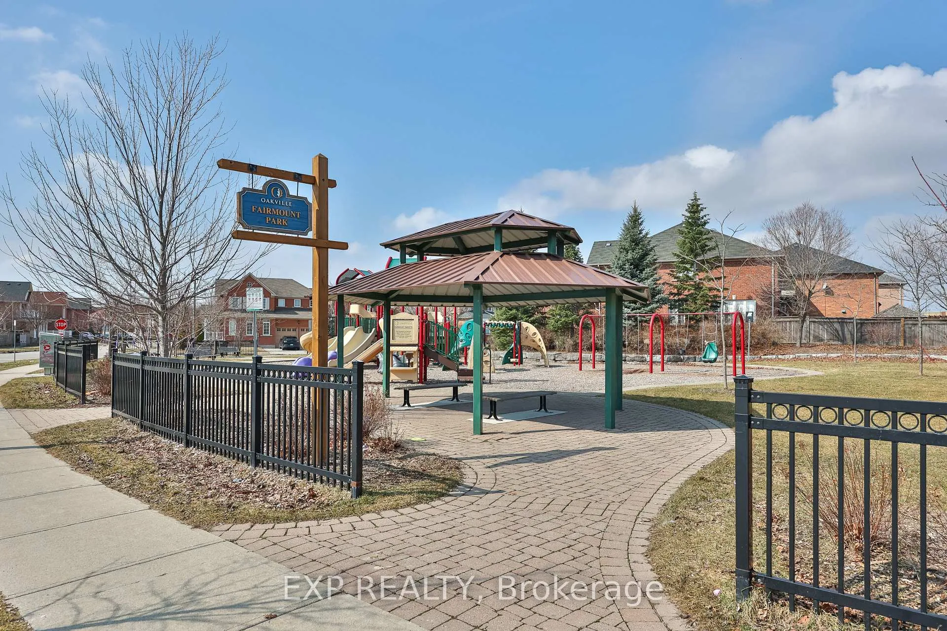 Photo 49 of 2210 Fairmount Drive, Oakville, Westmount — HOMEH