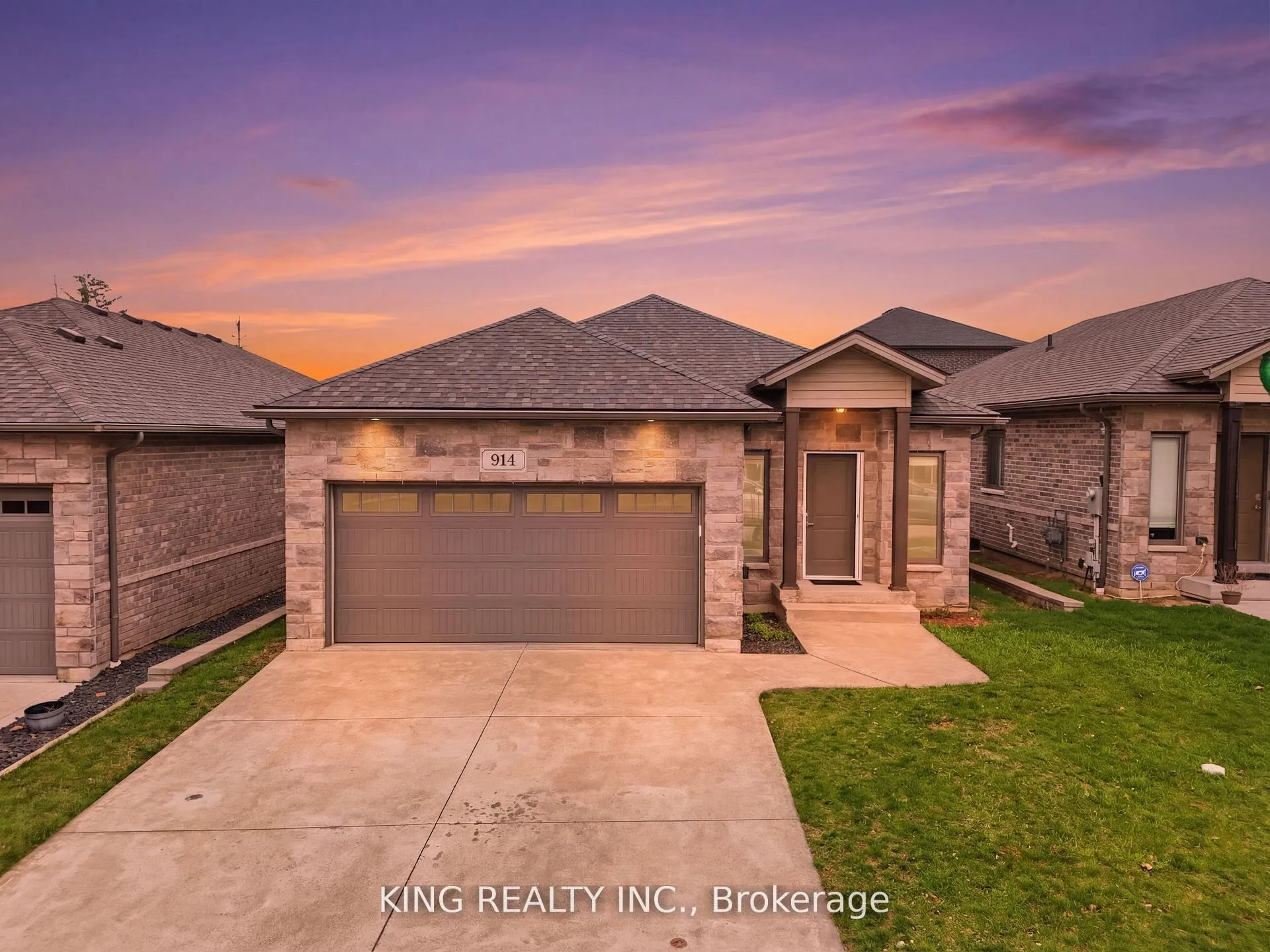 Photo 1 of 914 Ellrose Avenue, Windsor — HOMEH