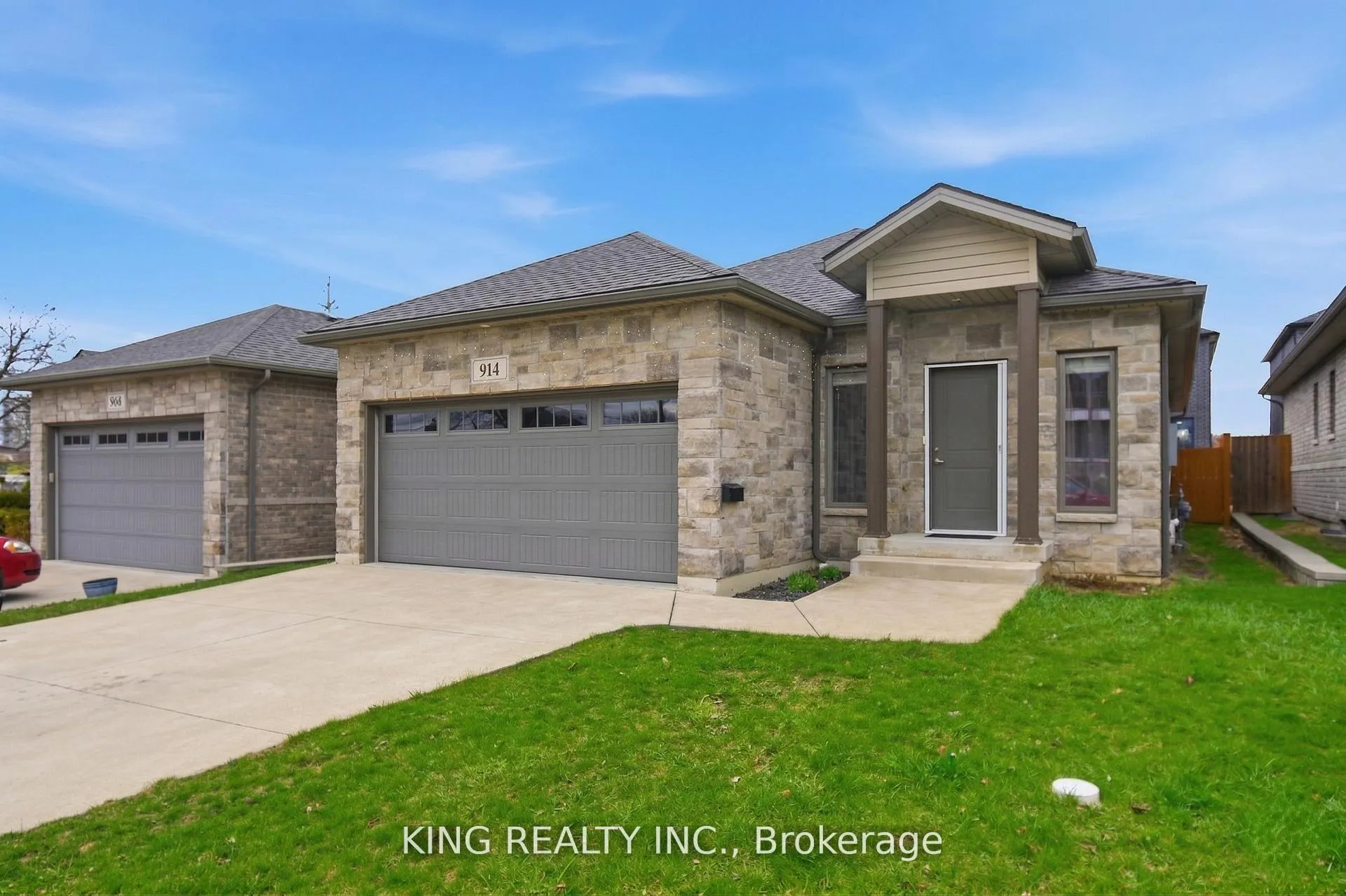 Photo 4 of 914 Ellrose Avenue, Windsor — HOMEH