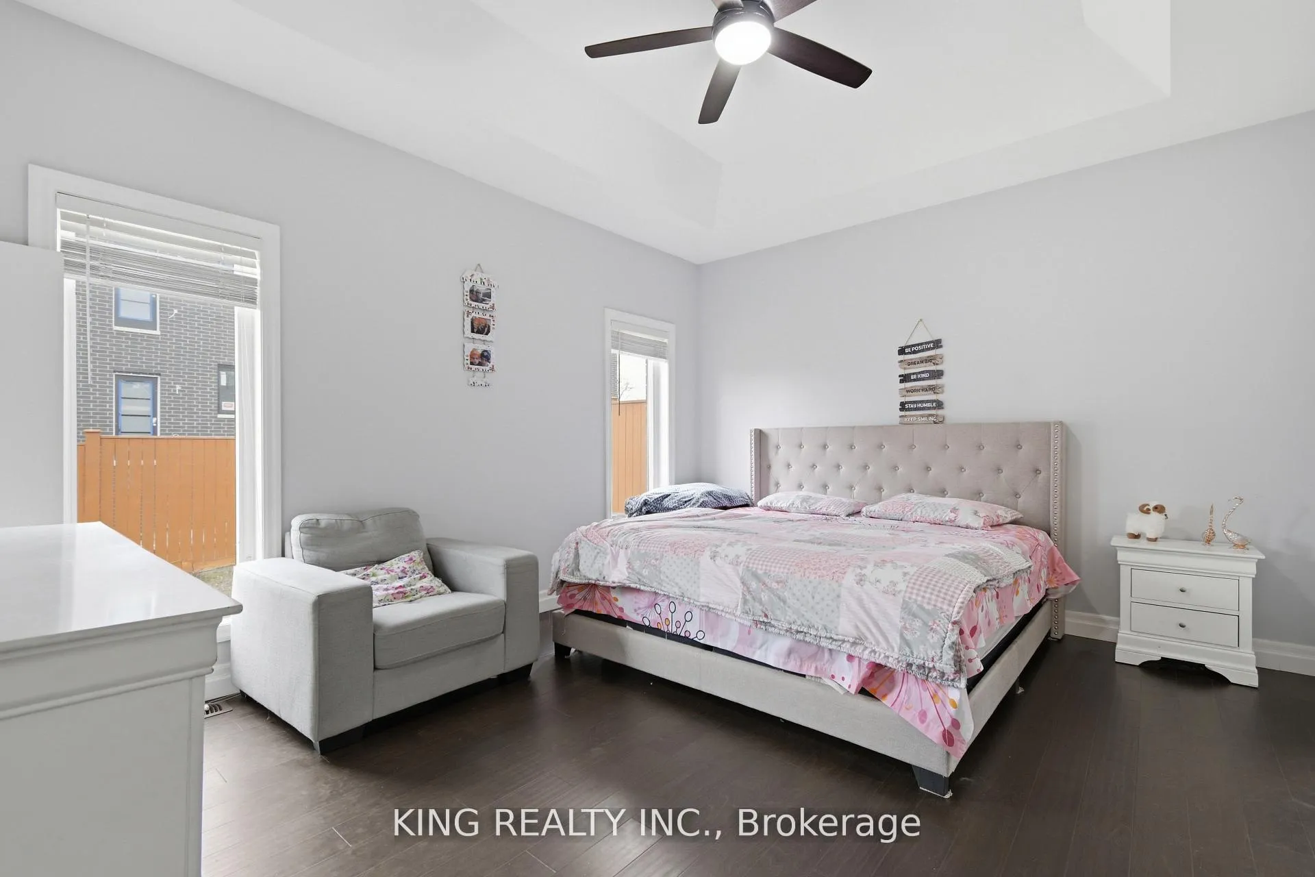 Photo 24 of 914 Ellrose Avenue, Windsor — HOMEH
