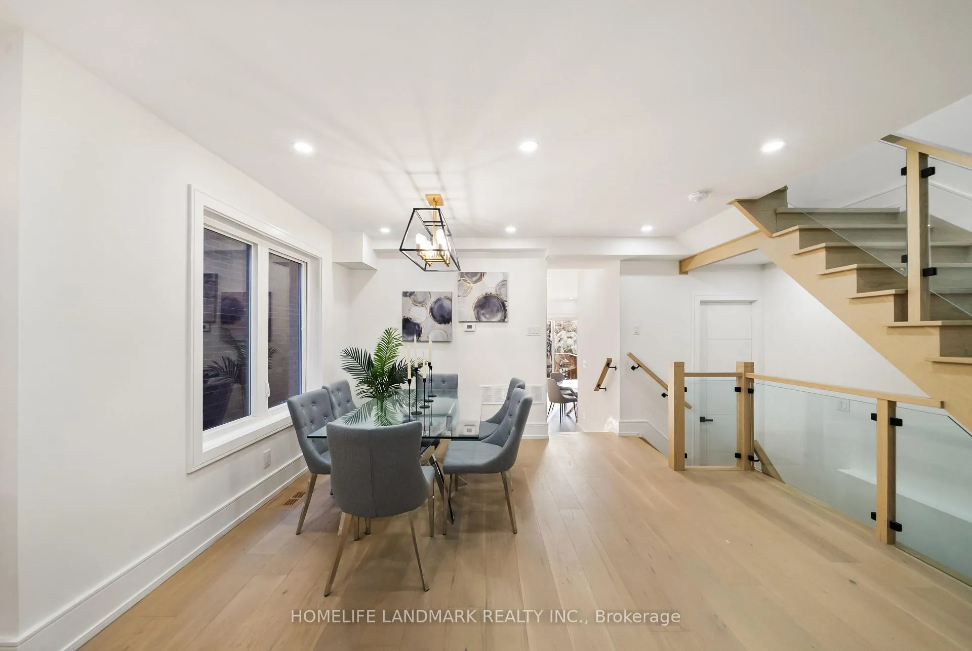 Photo 13 of 70 Granger Avenue, Scarborough, Kennedy Park — HOMEH