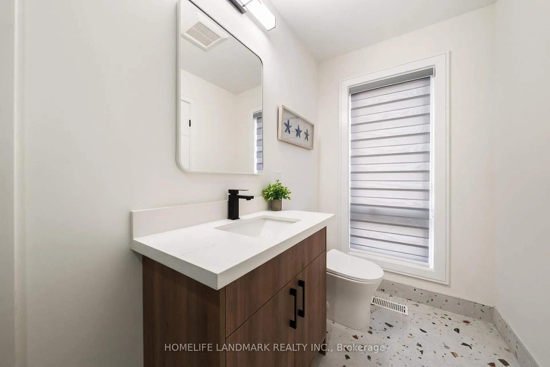 Photo 26 of 70 Granger Avenue, Scarborough, Kennedy Park — HOMEH