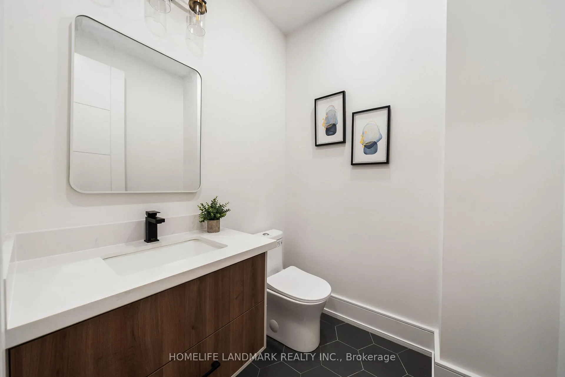 Photo 34 of 70 Granger Avenue, Scarborough, Kennedy Park — HOMEH