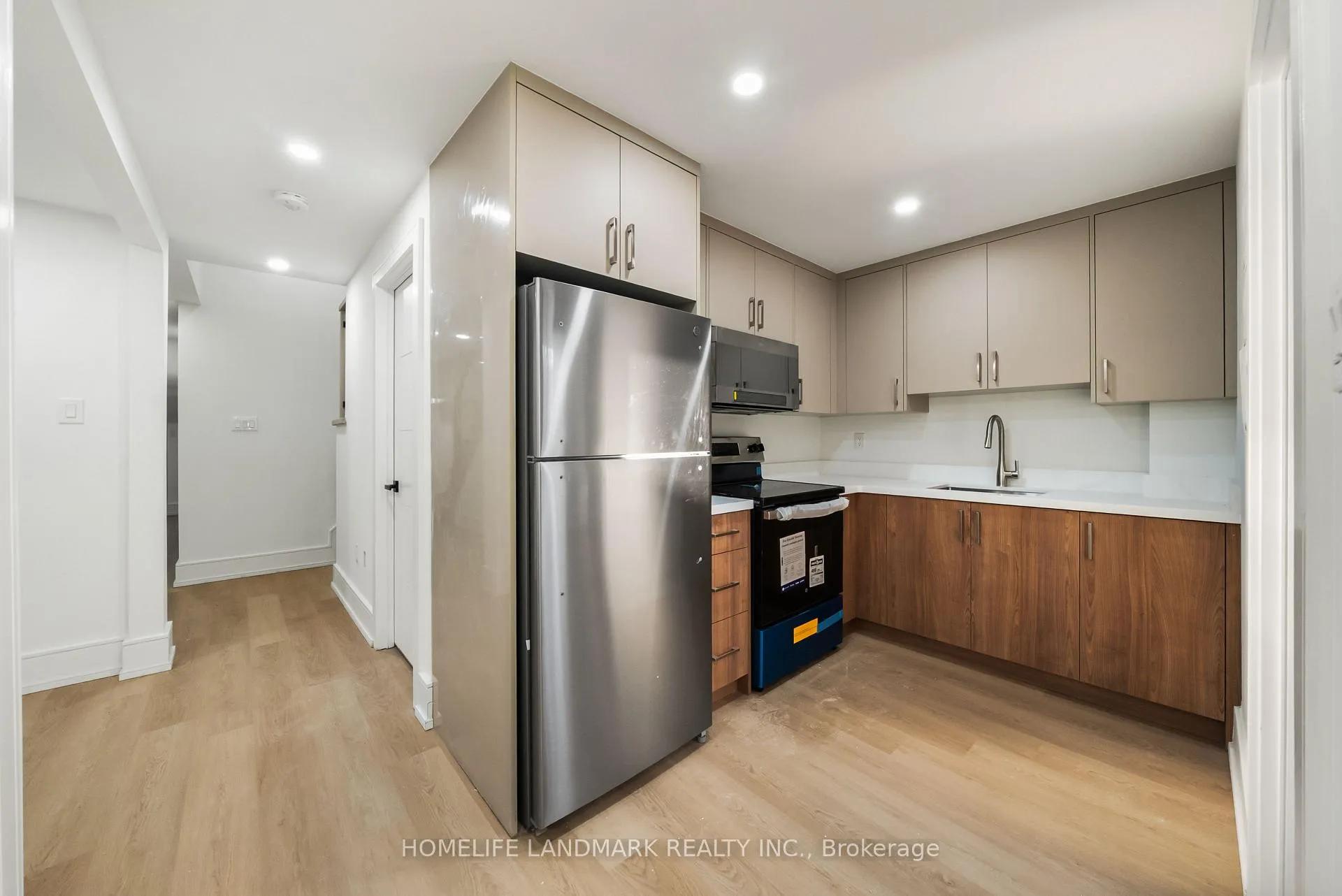 Photo 40 of 70 Granger Avenue, Scarborough, Kennedy Park — HOMEH