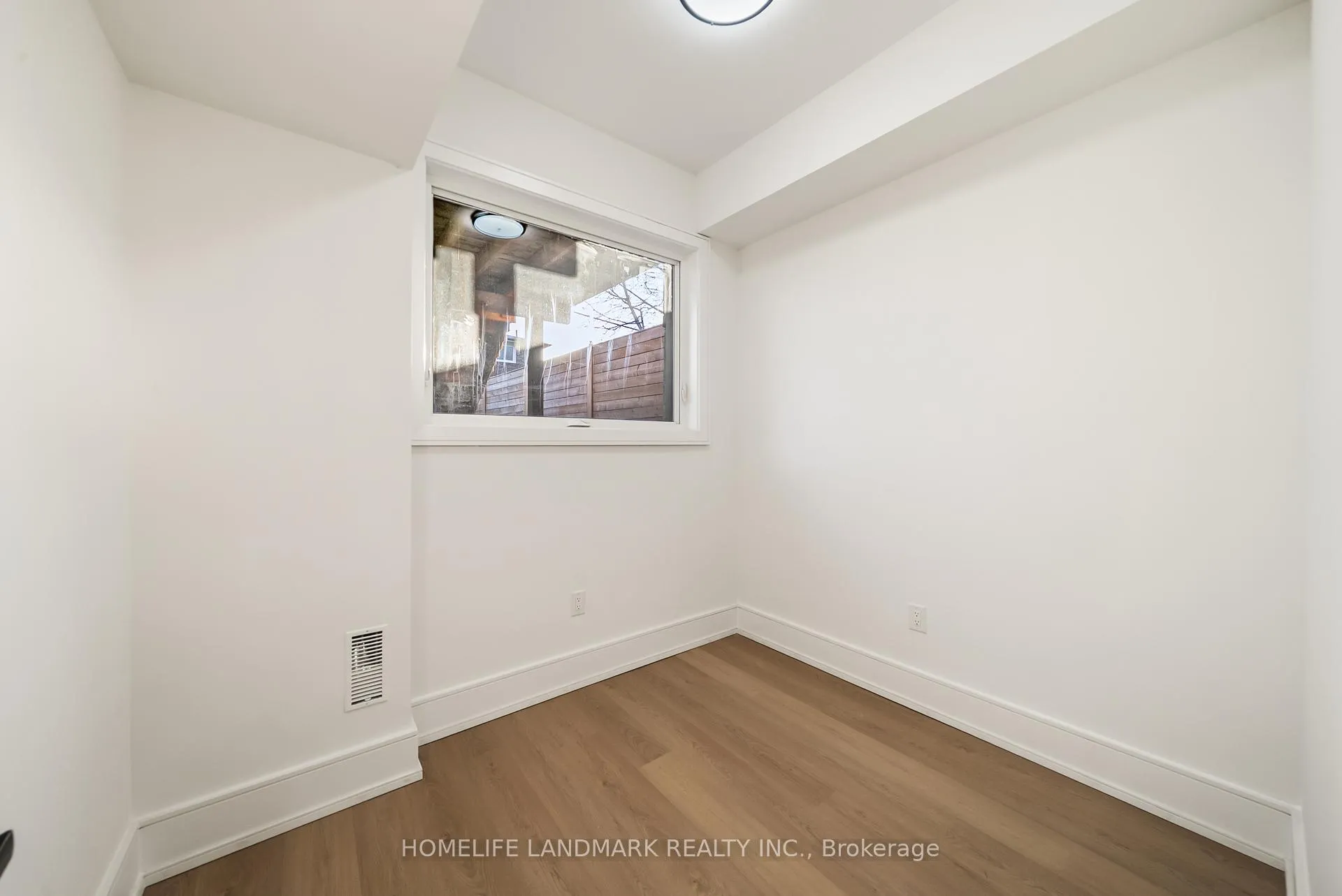 Photo 43 of 70 Granger Avenue, Scarborough, Kennedy Park — HOMEH