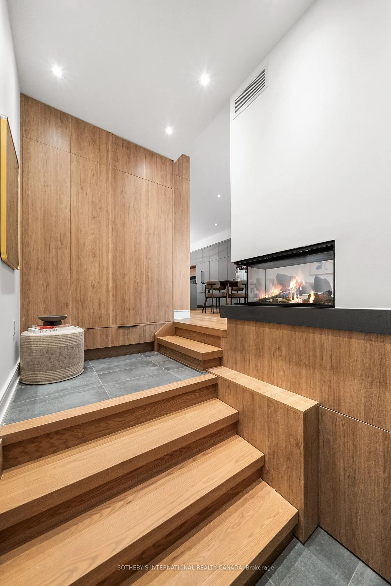 Photo 3 of 83 Virginia Avenue, Toronto, Danforth Village-East York — HOMEH
