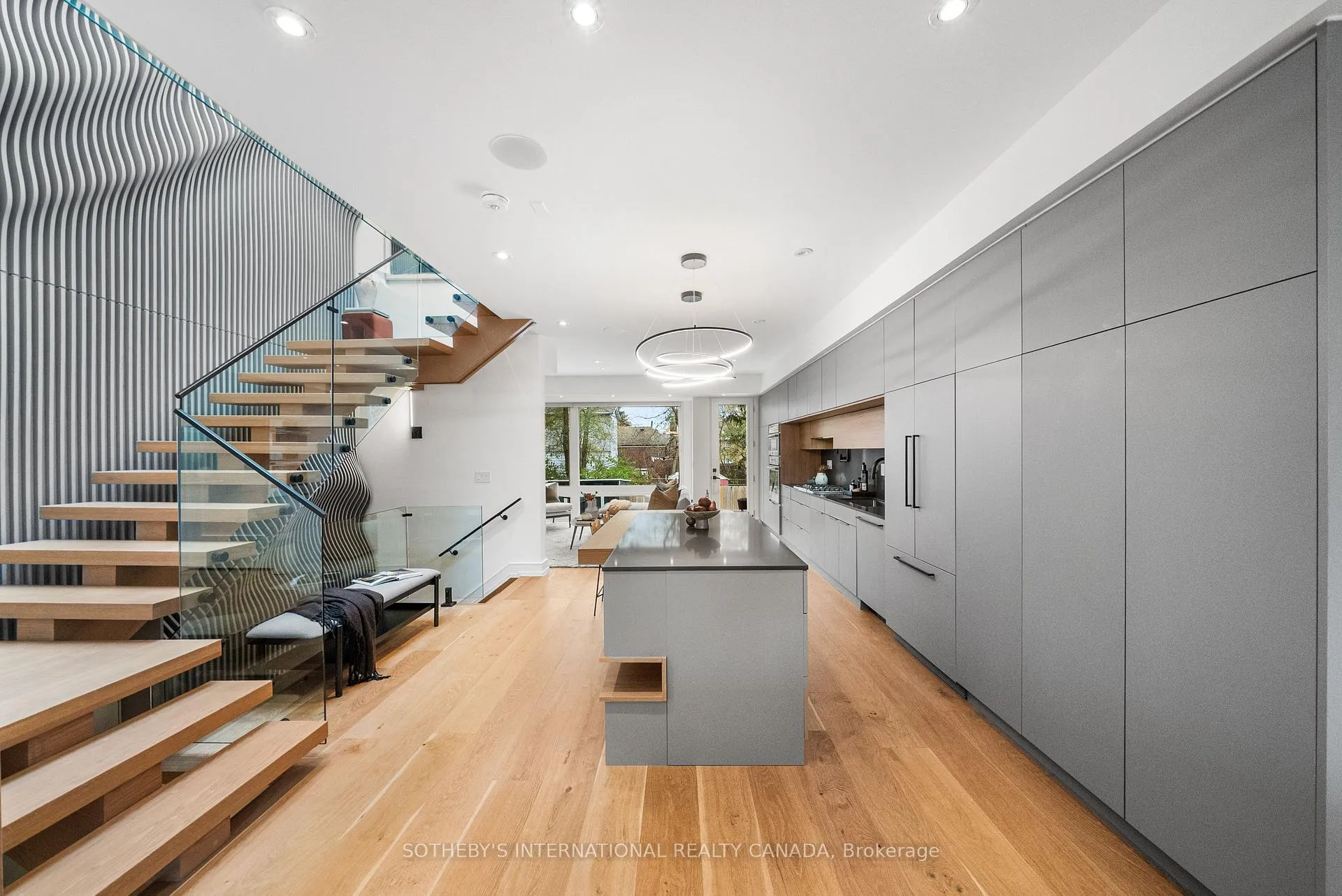 Photo 10 of 83 Virginia Avenue, Toronto, Danforth Village-East York — HOMEH