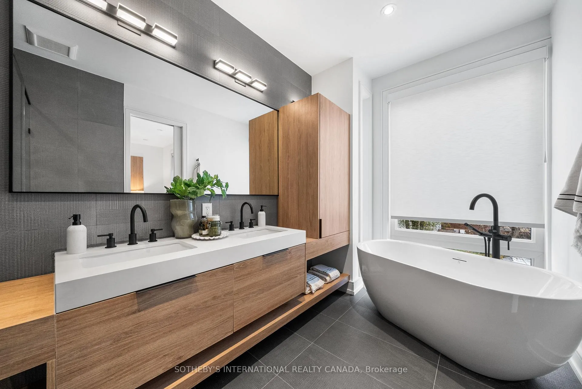 Photo 24 of 83 Virginia Avenue, Toronto, Danforth Village-East York — HOMEH
