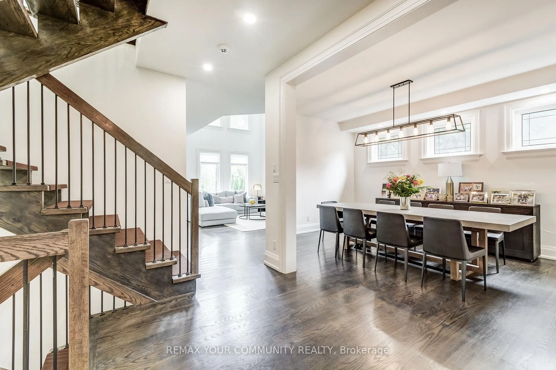 Photo 6 of 3 Strathroy Crescent, Markham, Old Markham Village — HOMEH