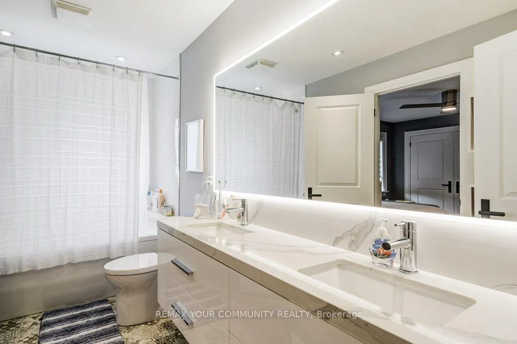 Photo 23 of 3 Strathroy Crescent, Markham, Old Markham Village — HOMEH