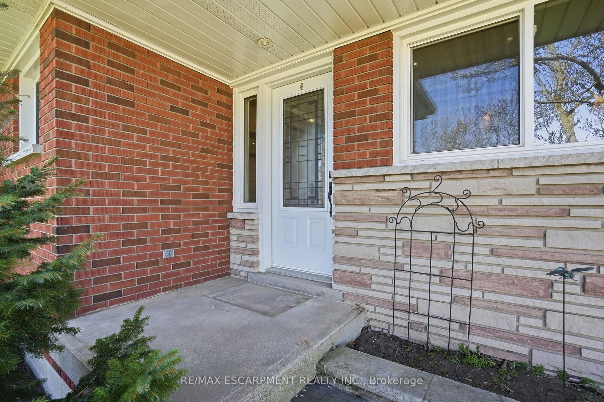 Photo 5 of 371 Highway 52, Hamilton, Rural Flamborough — HOMEH
