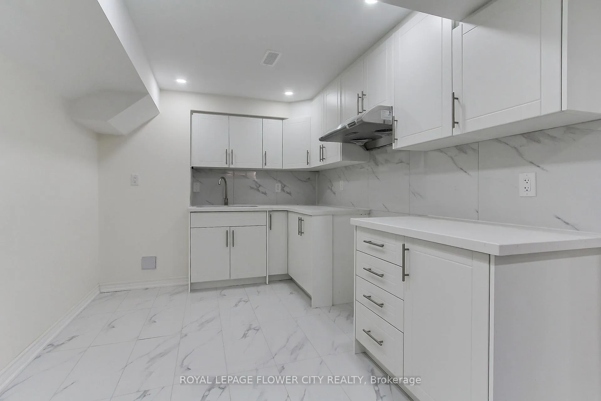Photo 6 of Unit Basement, 25 Aird Court, Milton, Scott — HOMEH