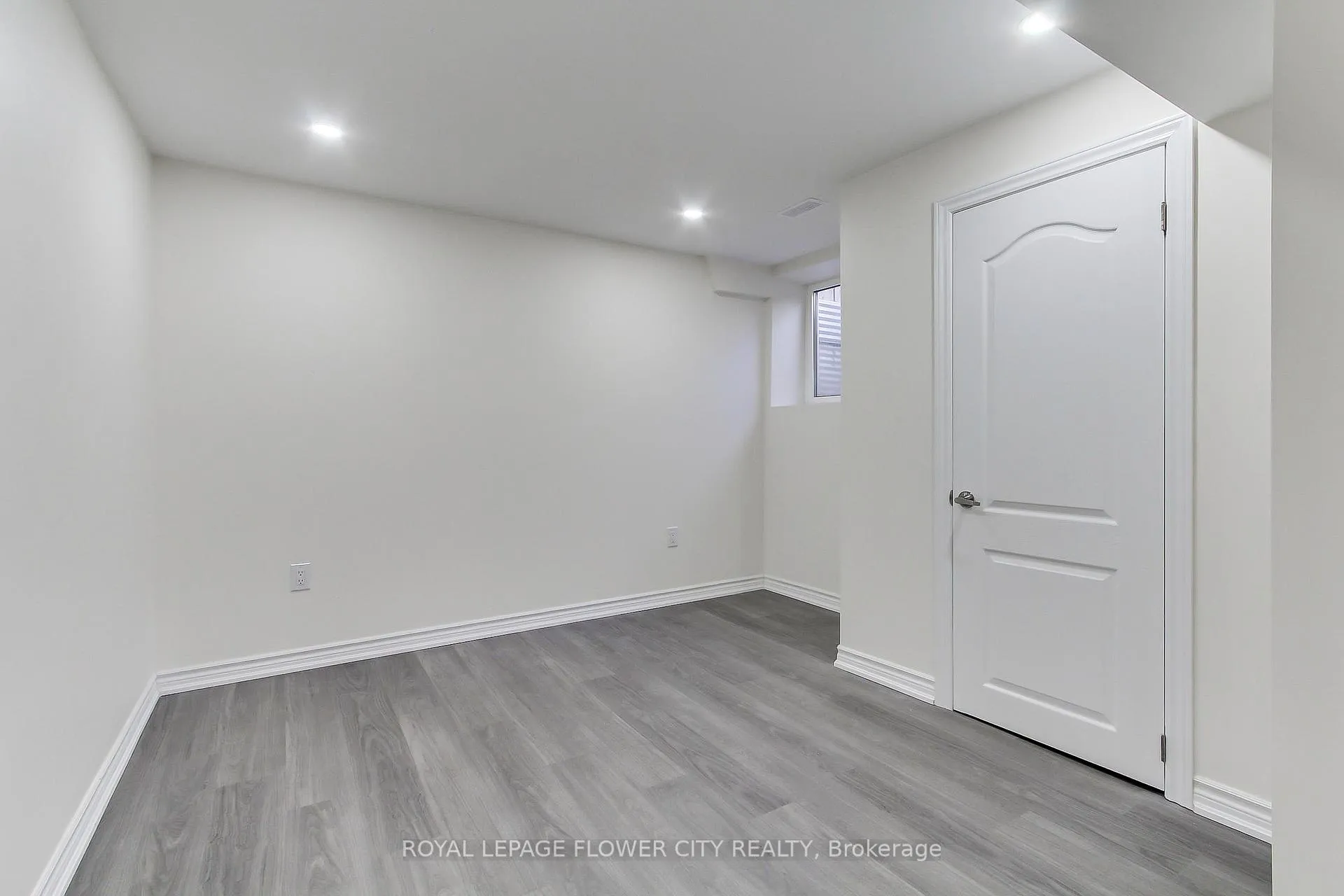Photo 14 of Unit Basement, 25 Aird Court, Milton, Scott — HOMEH
