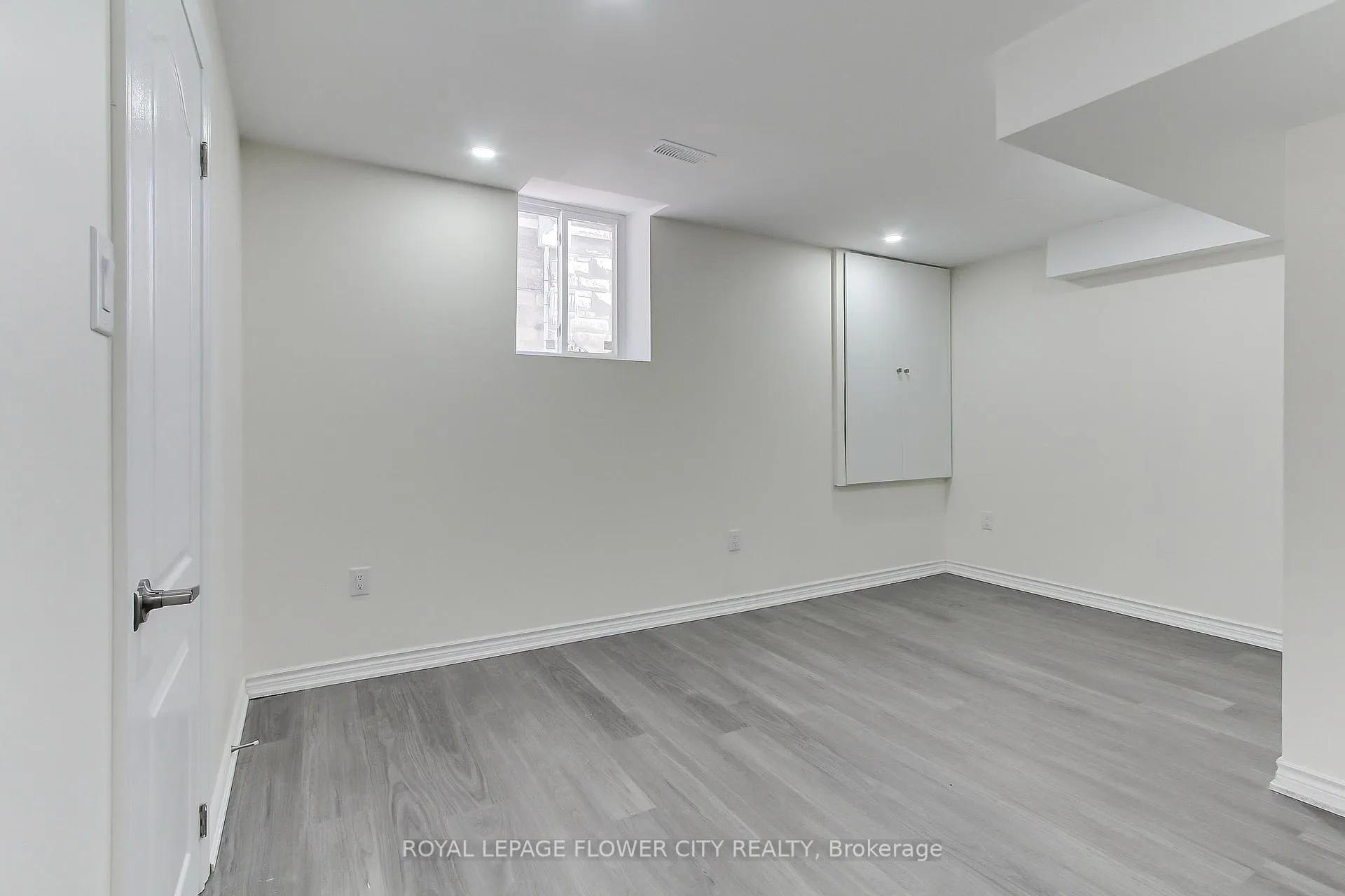 Photo 17 of Unit Basement, 25 Aird Court, Milton, Scott — HOMEH