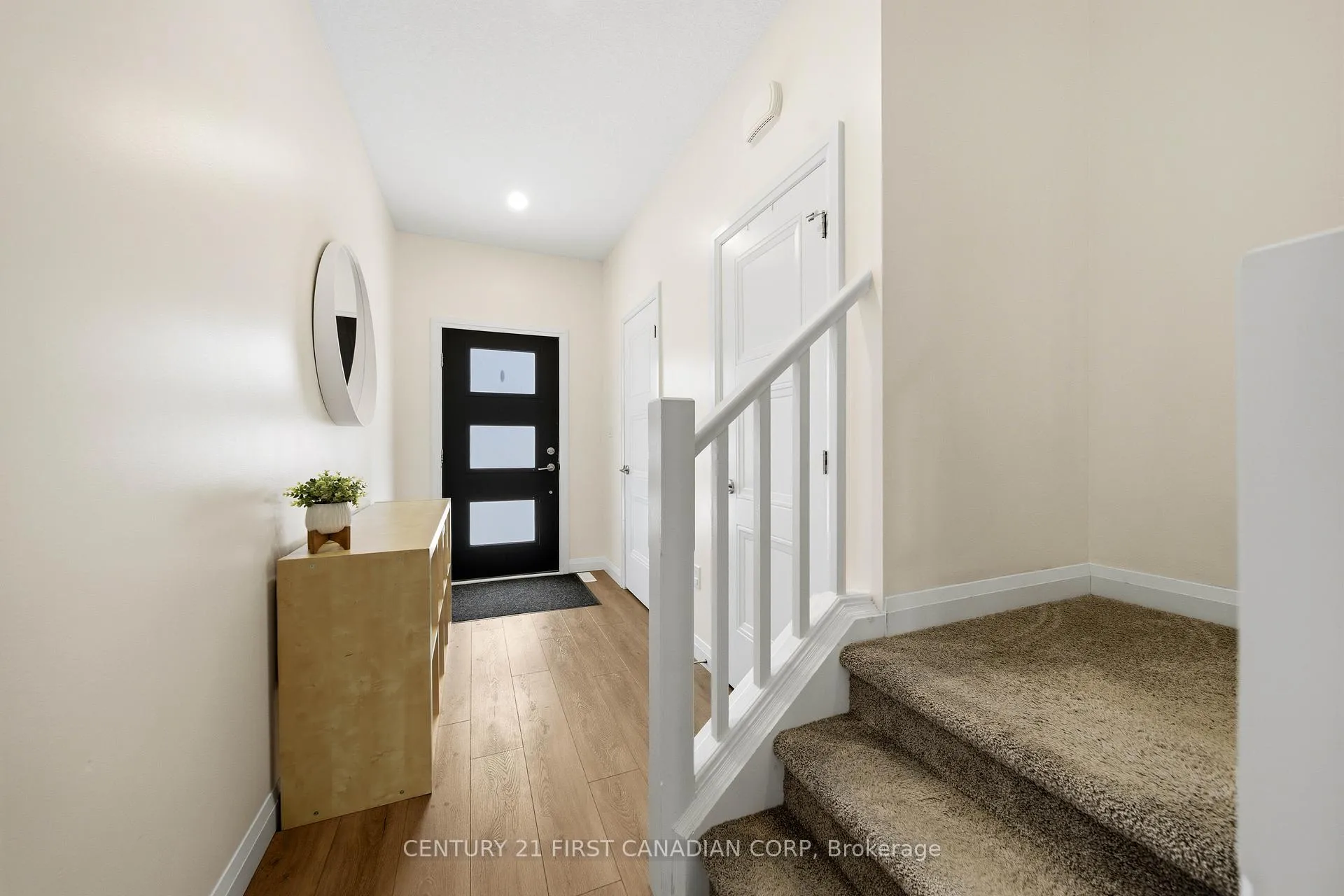 Photo 19 of 1-30 Miller Drive, Lucan Biddulph, Lucan — HOMEH