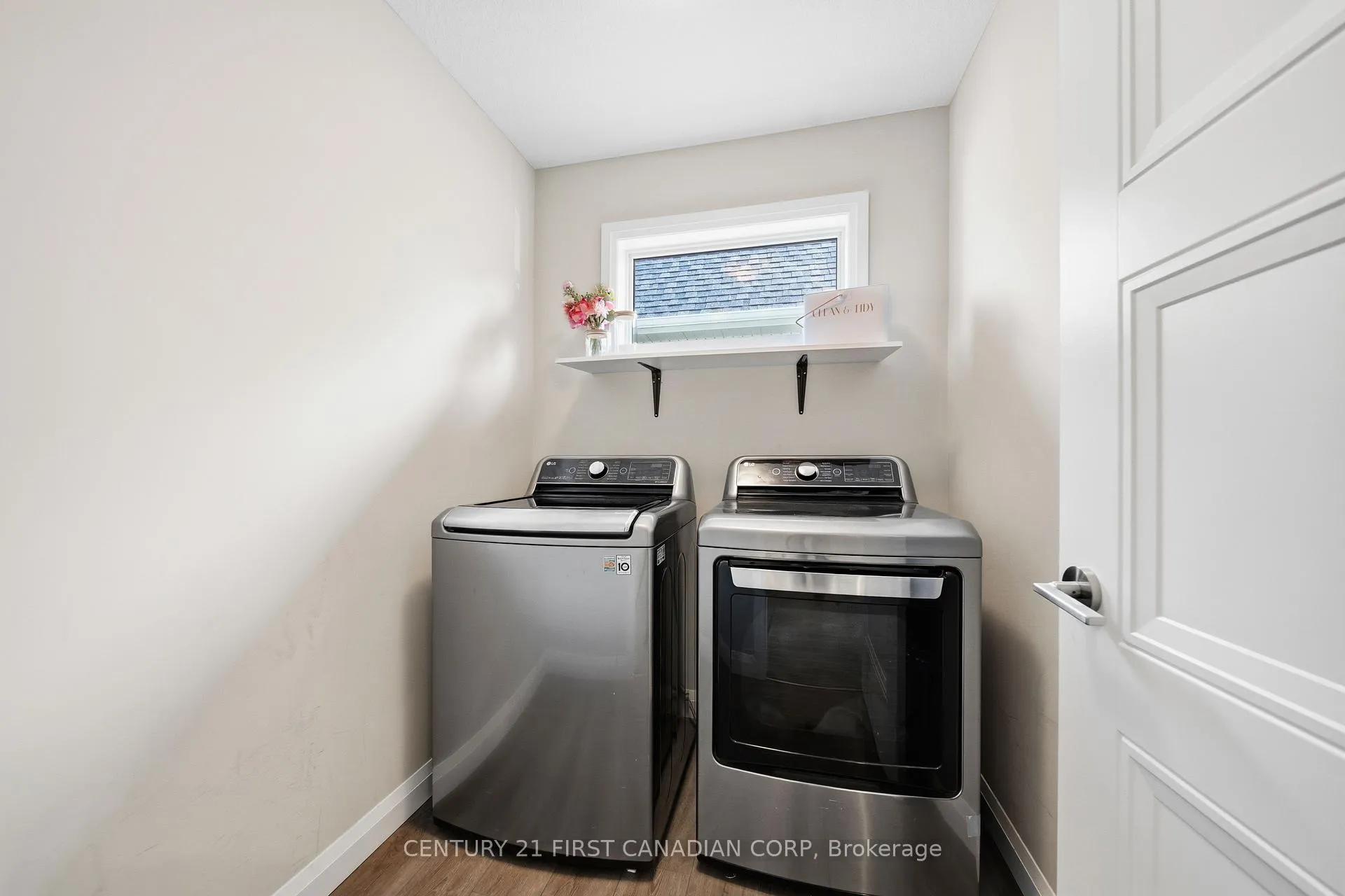 Photo 32 of 1-30 Miller Drive, Lucan Biddulph, Lucan — HOMEH