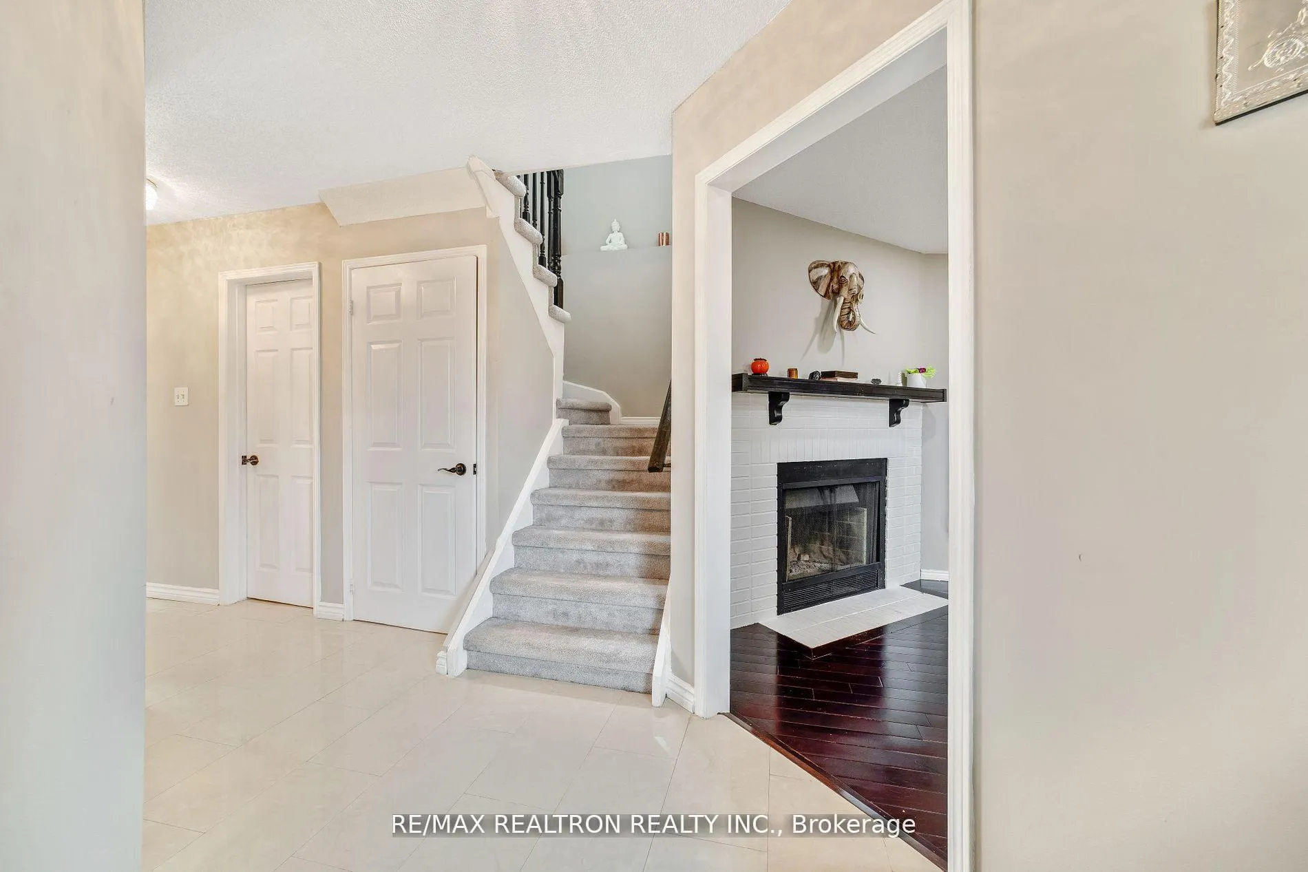Photo 9 of 1632 Fairfield Crescent, Pickering, Village East — HOMEH