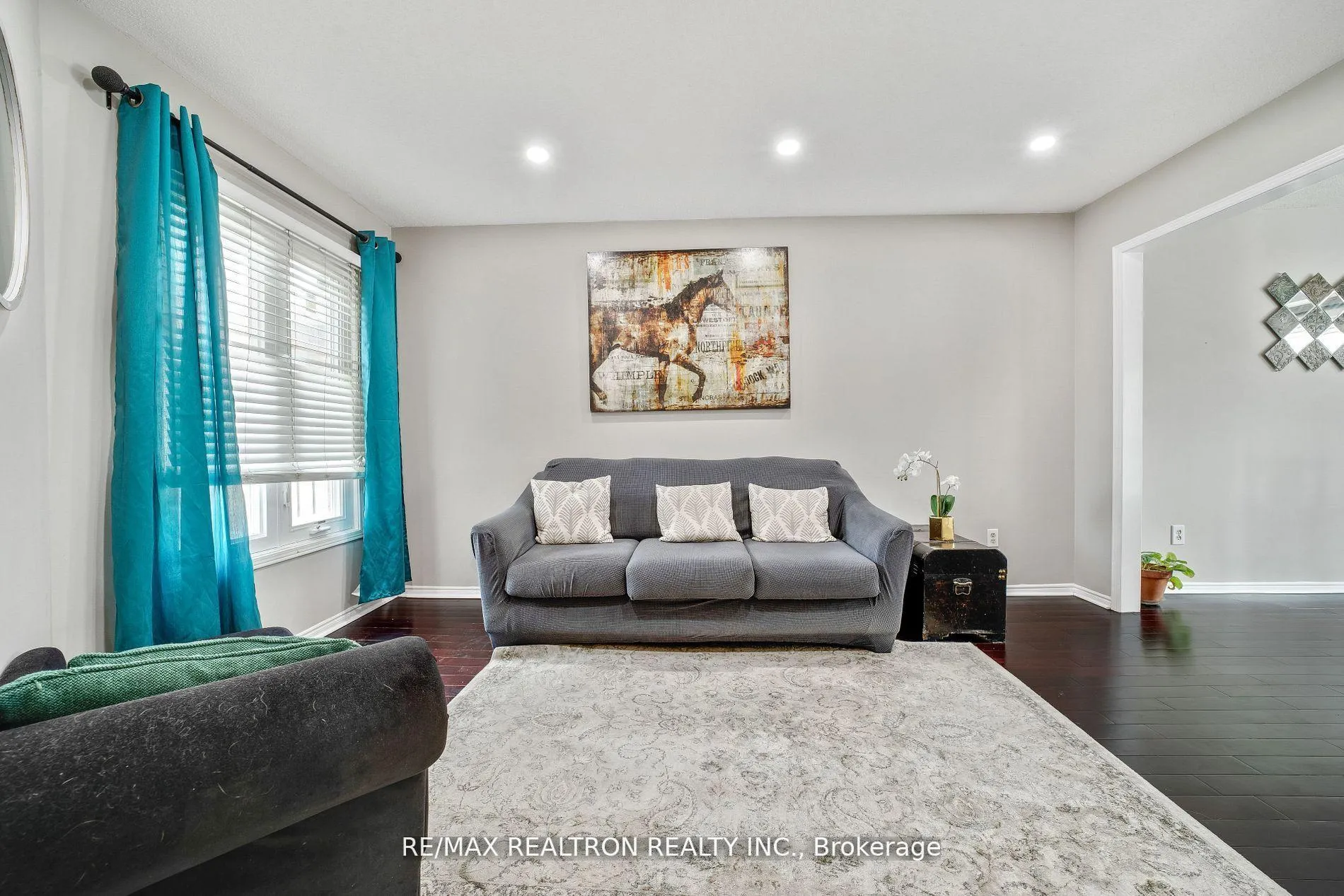 Photo 12 of 1632 Fairfield Crescent, Pickering, Village East — HOMEH