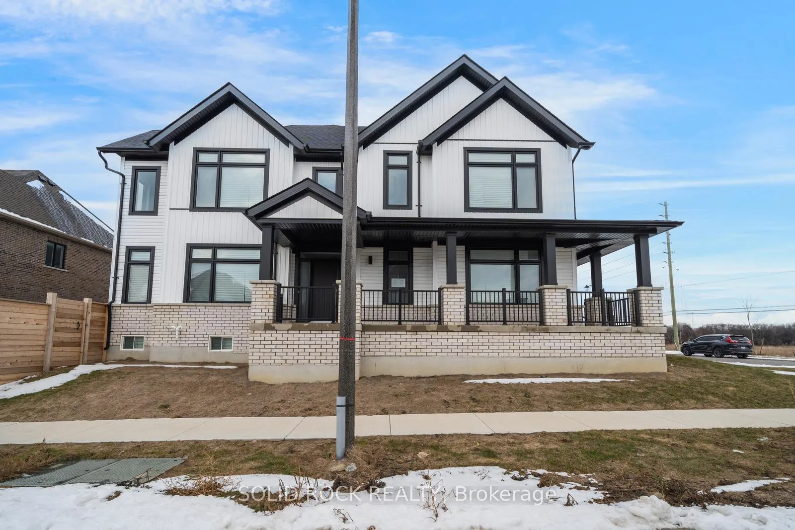 Photo 3 of 1076 Thompson Drive, Oshawa, Kedron — HOMEH