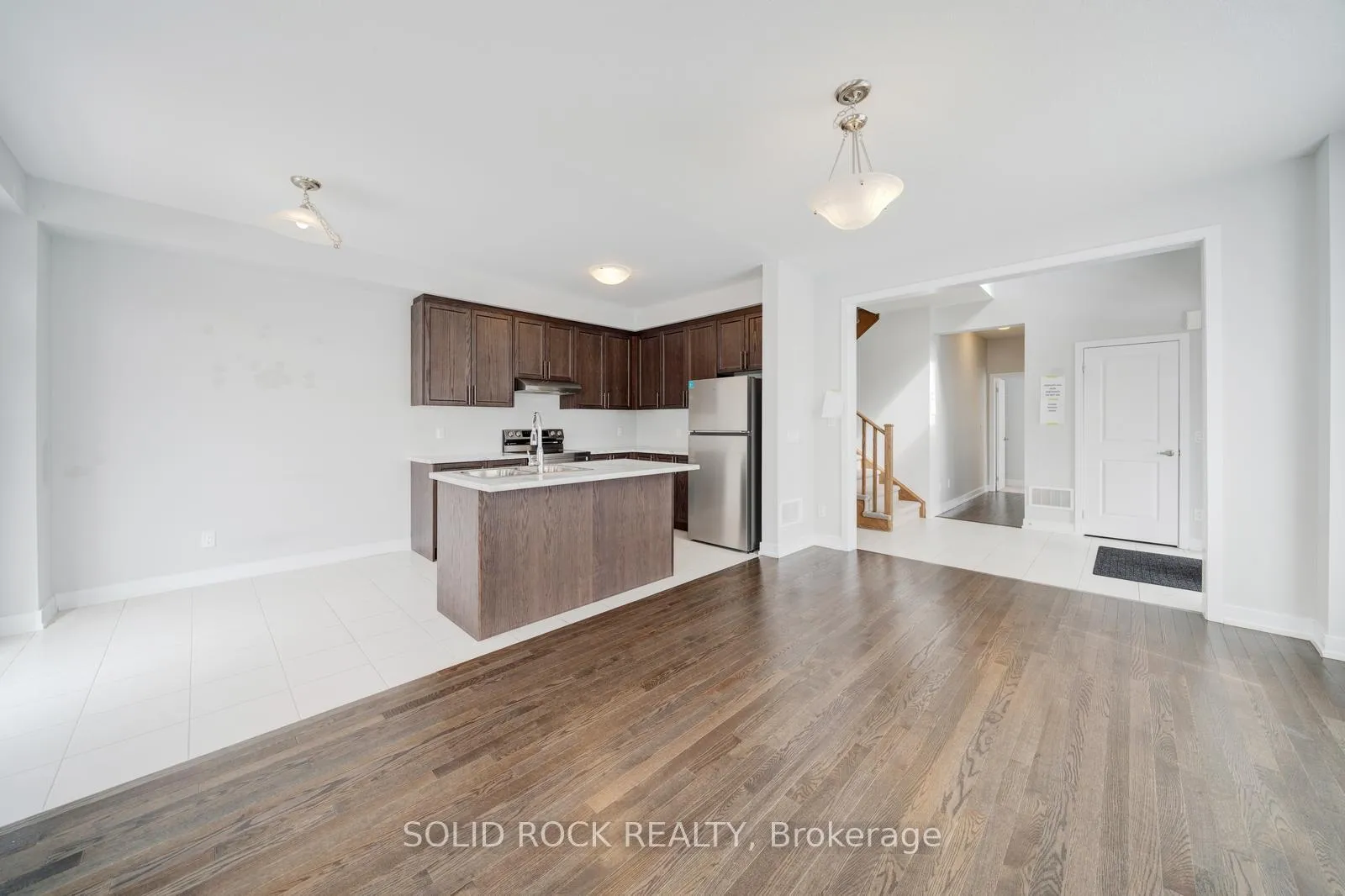 Photo 11 of 1076 Thompson Drive, Oshawa, Kedron — HOMEH