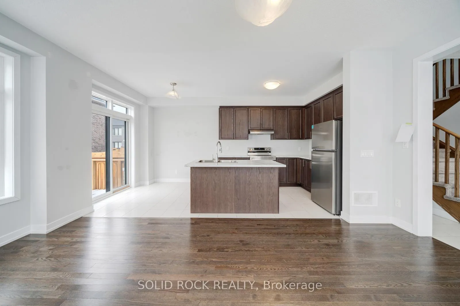 Photo 12 of 1076 Thompson Drive, Oshawa, Kedron — HOMEH