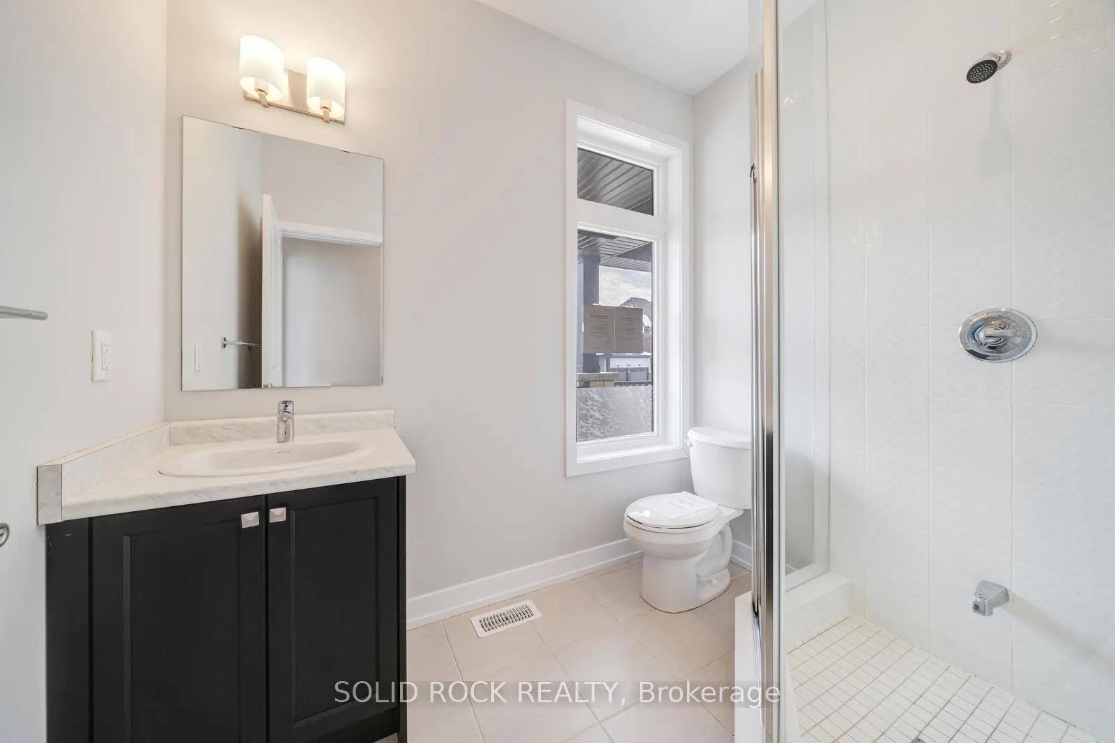Photo 18 of 1076 Thompson Drive, Oshawa, Kedron — HOMEH
