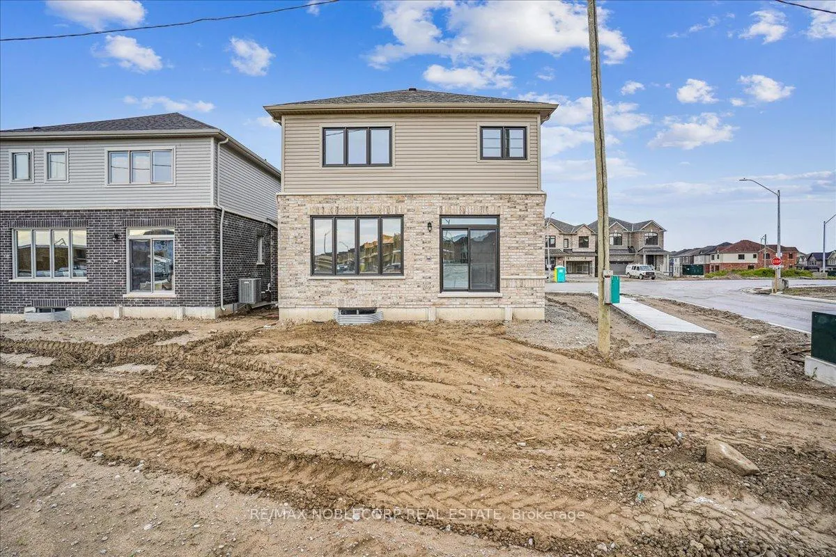 Photo 6 of 259 Madelaine Drive, Barrie, Rural Barrie Southeast — HOMEH