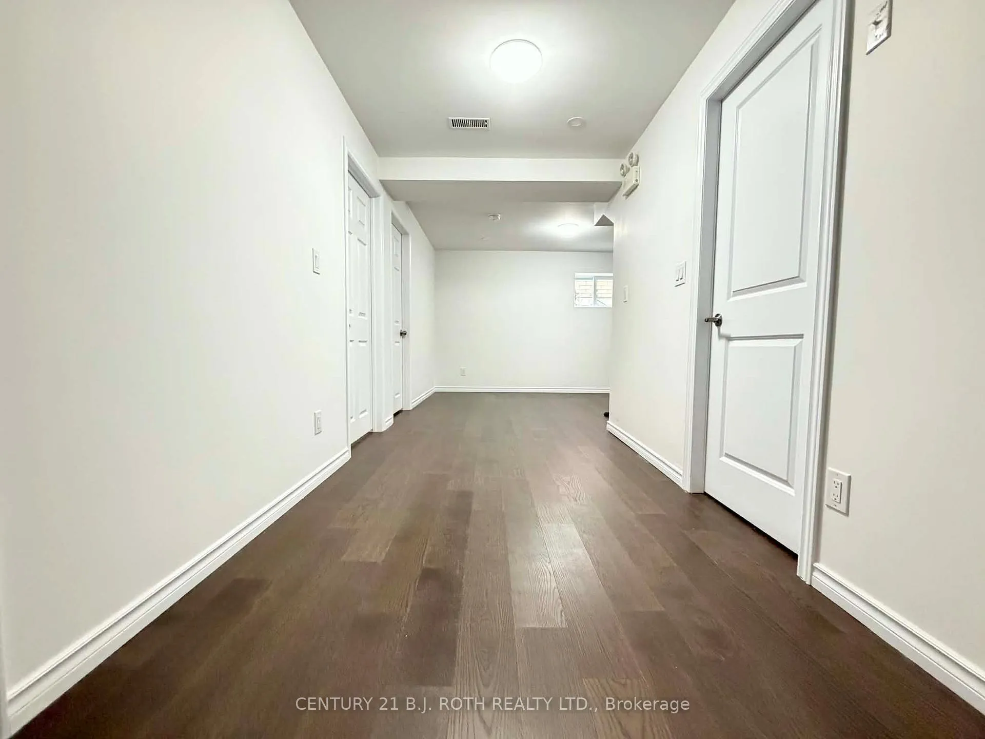 Photo 3 of Unit Lower, 90 Pappain Crescent, Brampton, Snelgrove — HOMEH