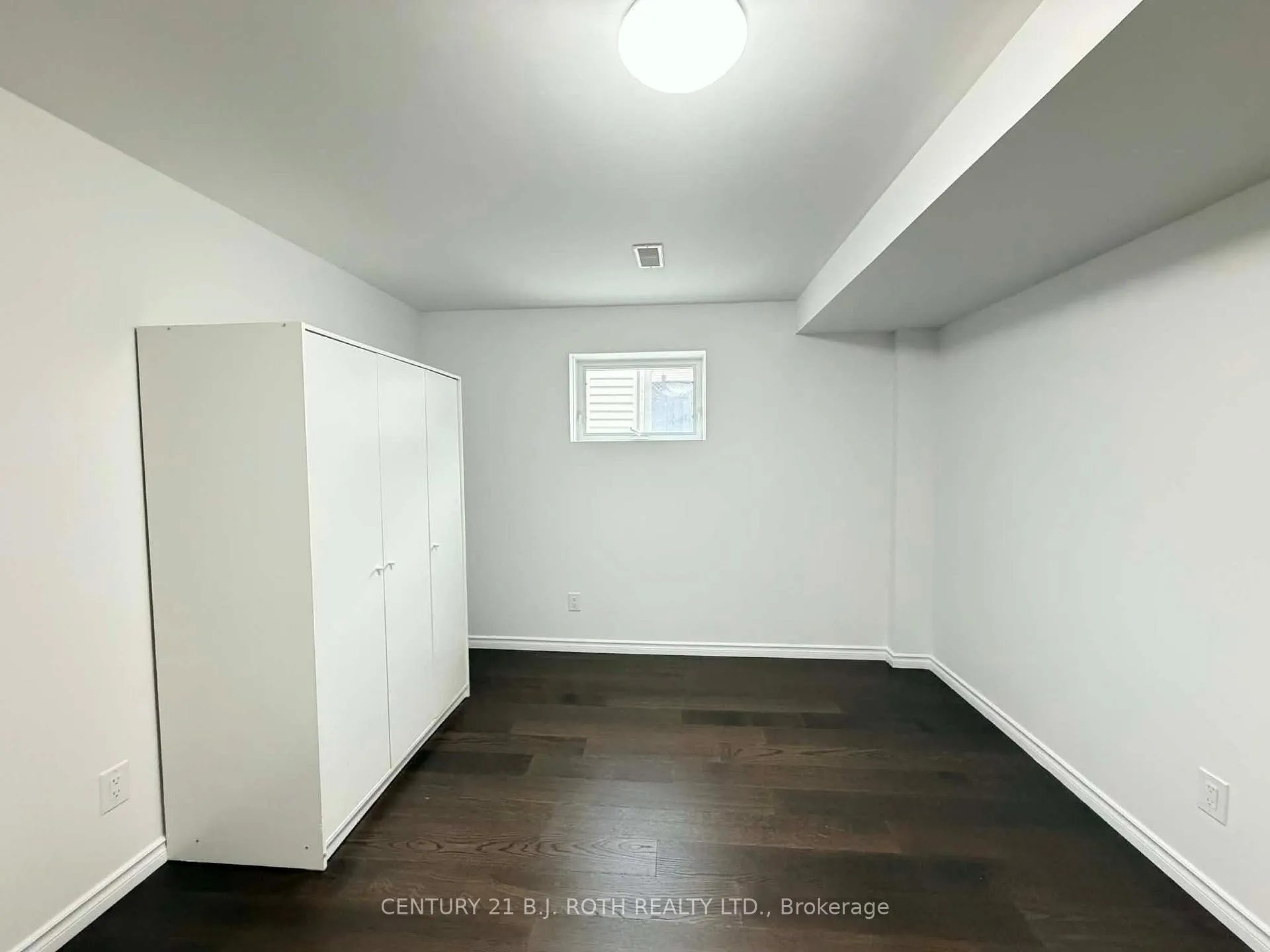 Photo 10 of Unit Lower, 90 Pappain Crescent, Brampton, Snelgrove — HOMEH