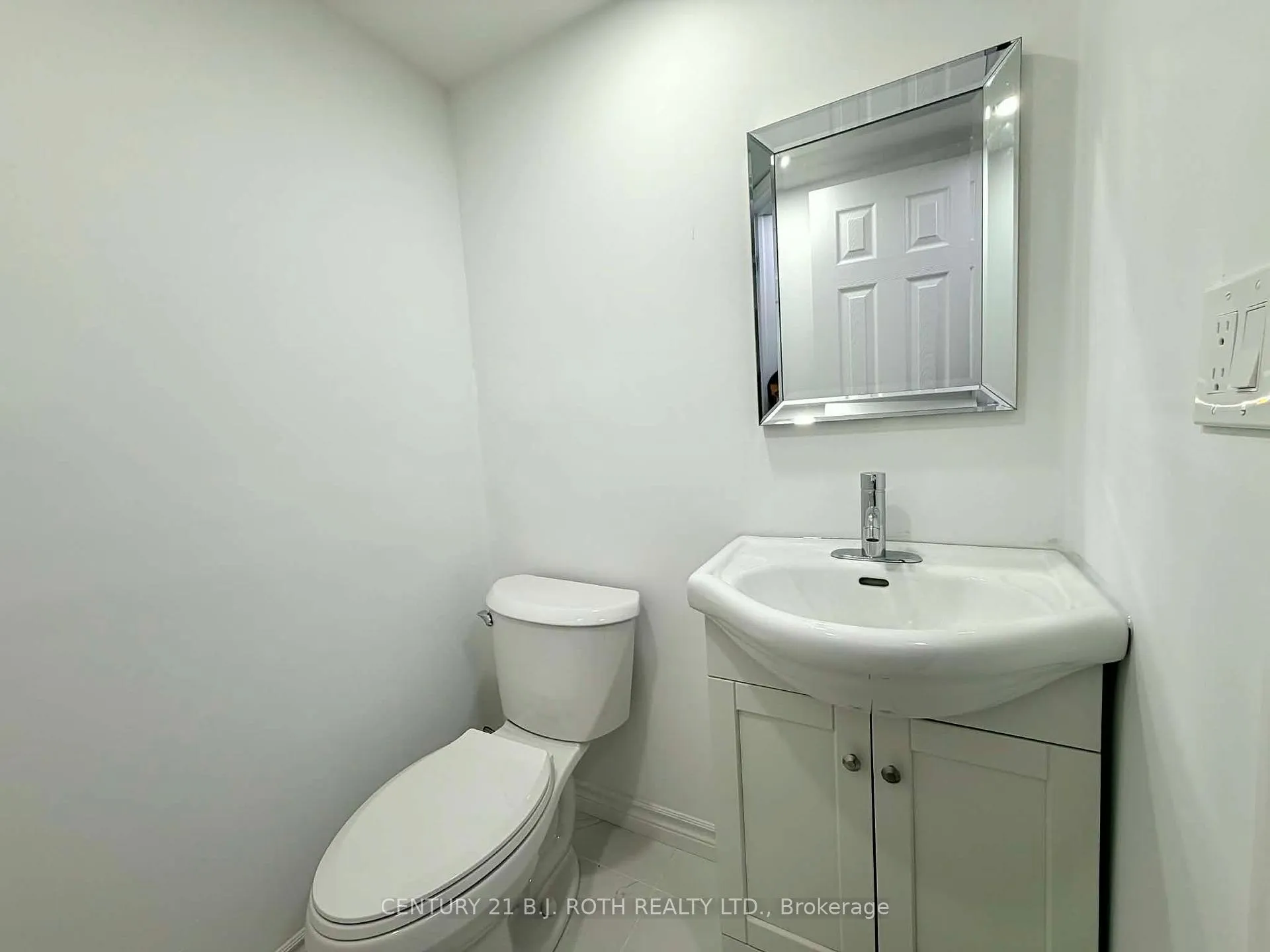 Photo 15 of Unit Lower, 90 Pappain Crescent, Brampton, Snelgrove — HOMEH