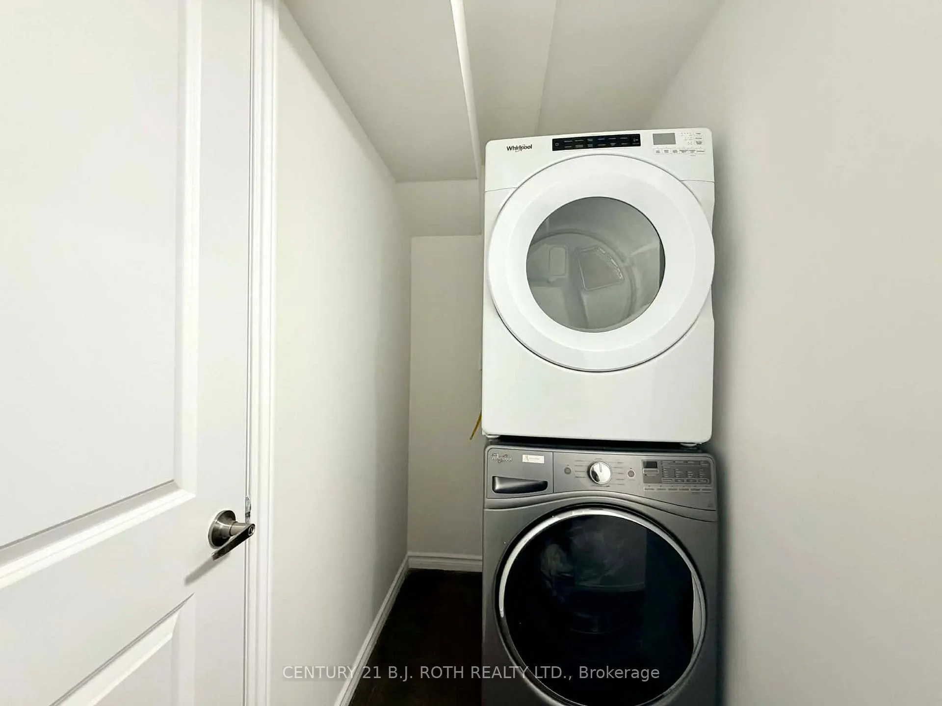 Photo 16 of Unit Lower, 90 Pappain Crescent, Brampton, Snelgrove — HOMEH