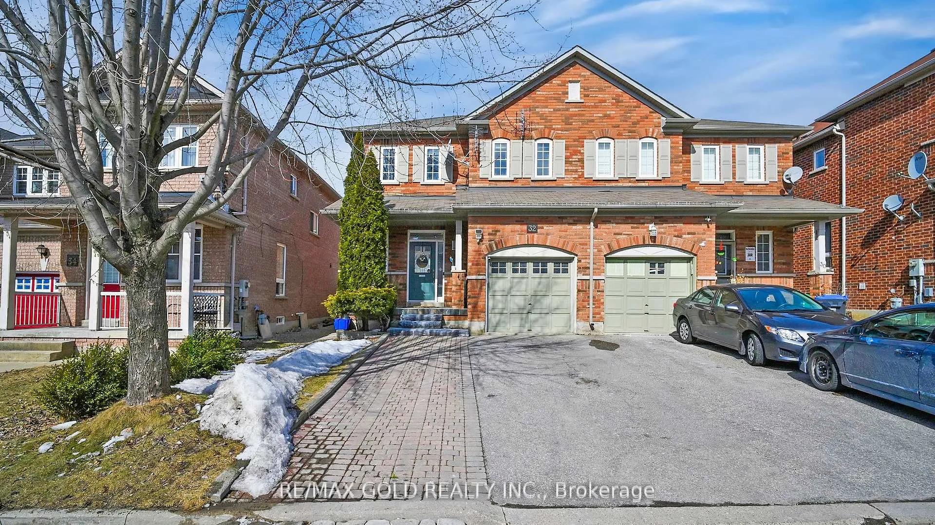 Front of 32 Ashdale Road
