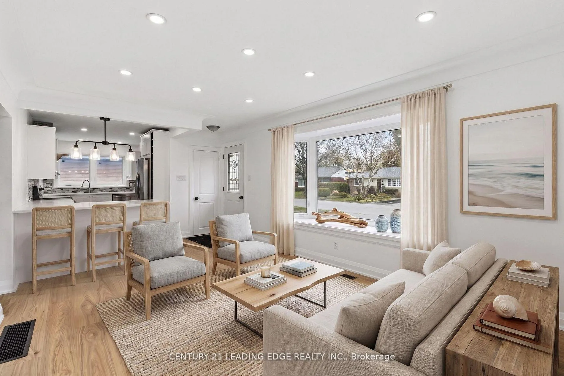 Photo 6 of 623 Wickens Avenue, Burlington, LaSalle — HOMEH