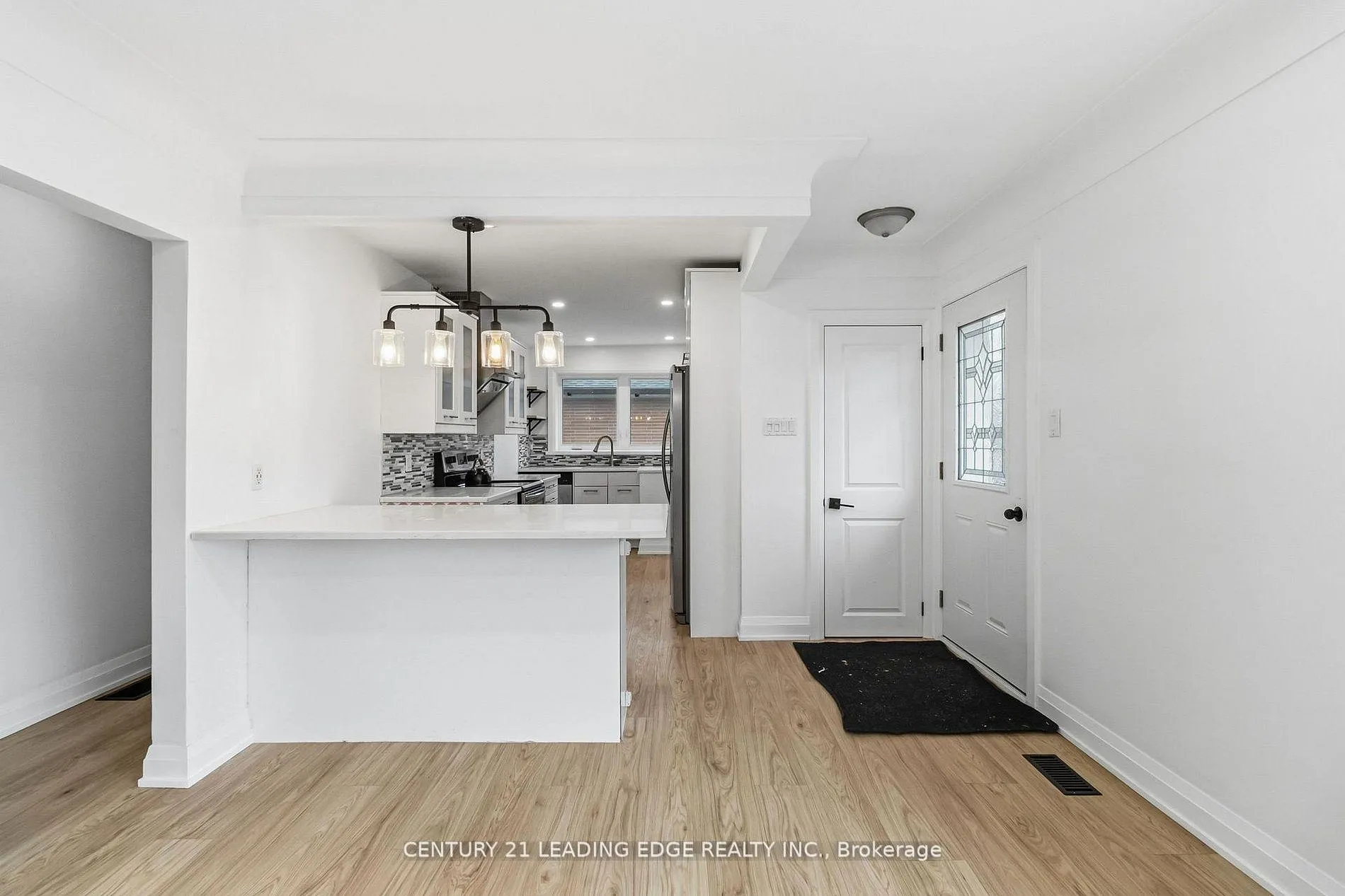 Photo 16 of 623 Wickens Avenue, Burlington, LaSalle — HOMEH