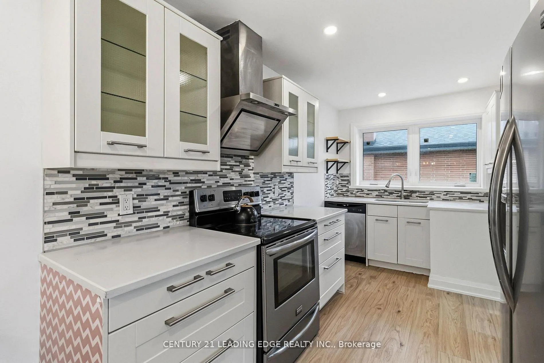 Photo 17 of 623 Wickens Avenue, Burlington, LaSalle — HOMEH