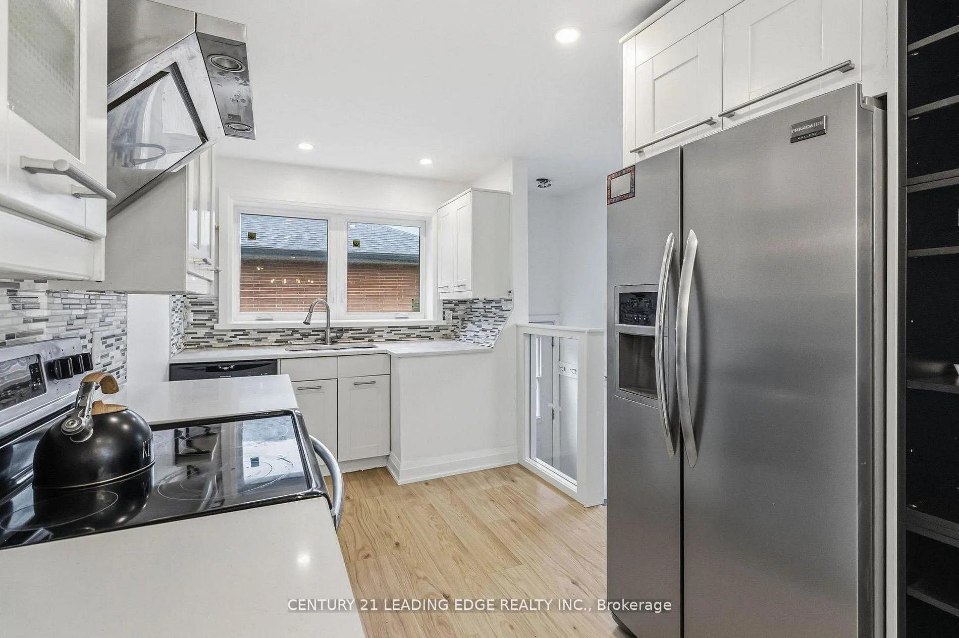 Photo 18 of 623 Wickens Avenue, Burlington, LaSalle — HOMEH