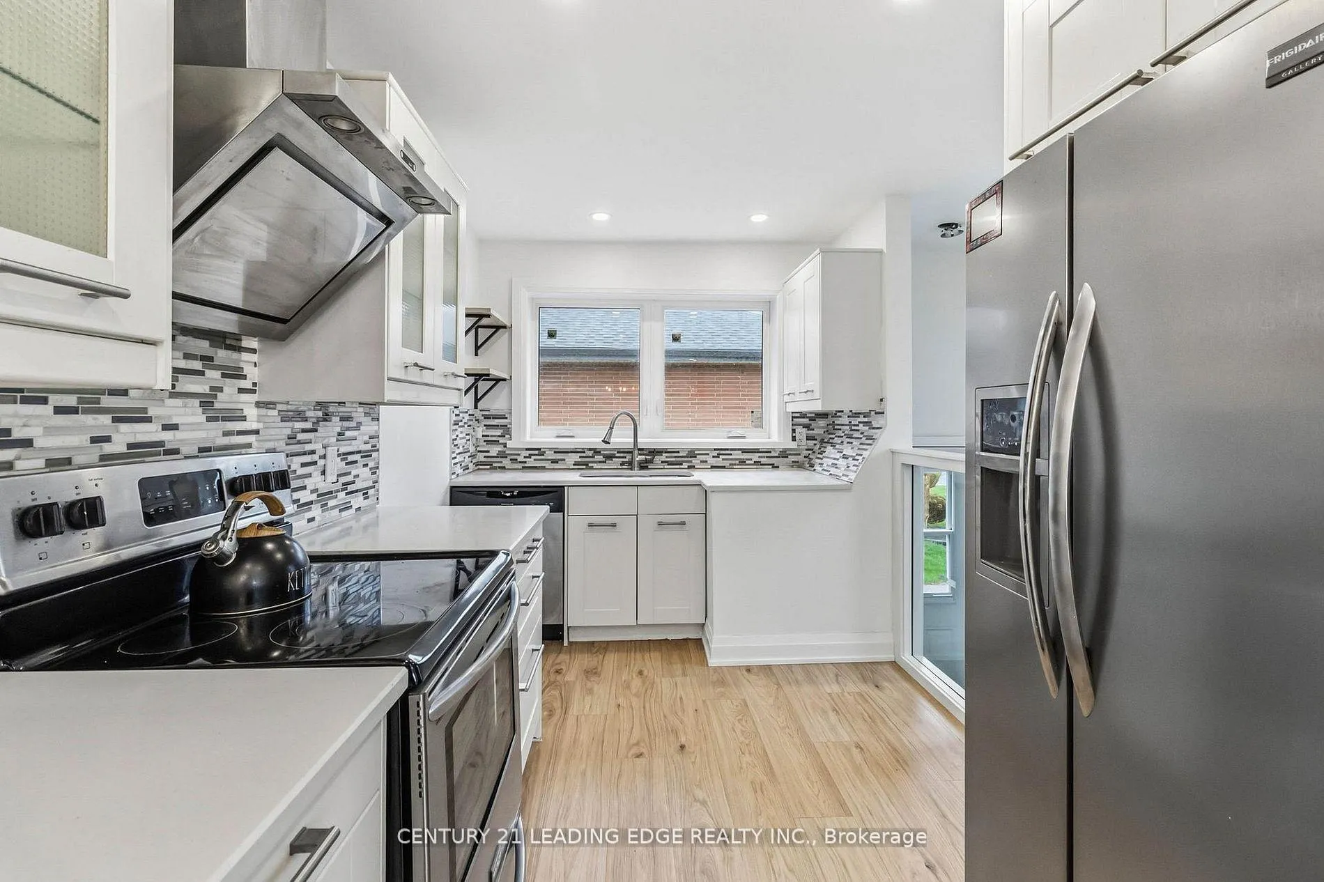 Photo 19 of 623 Wickens Avenue, Burlington, LaSalle — HOMEH