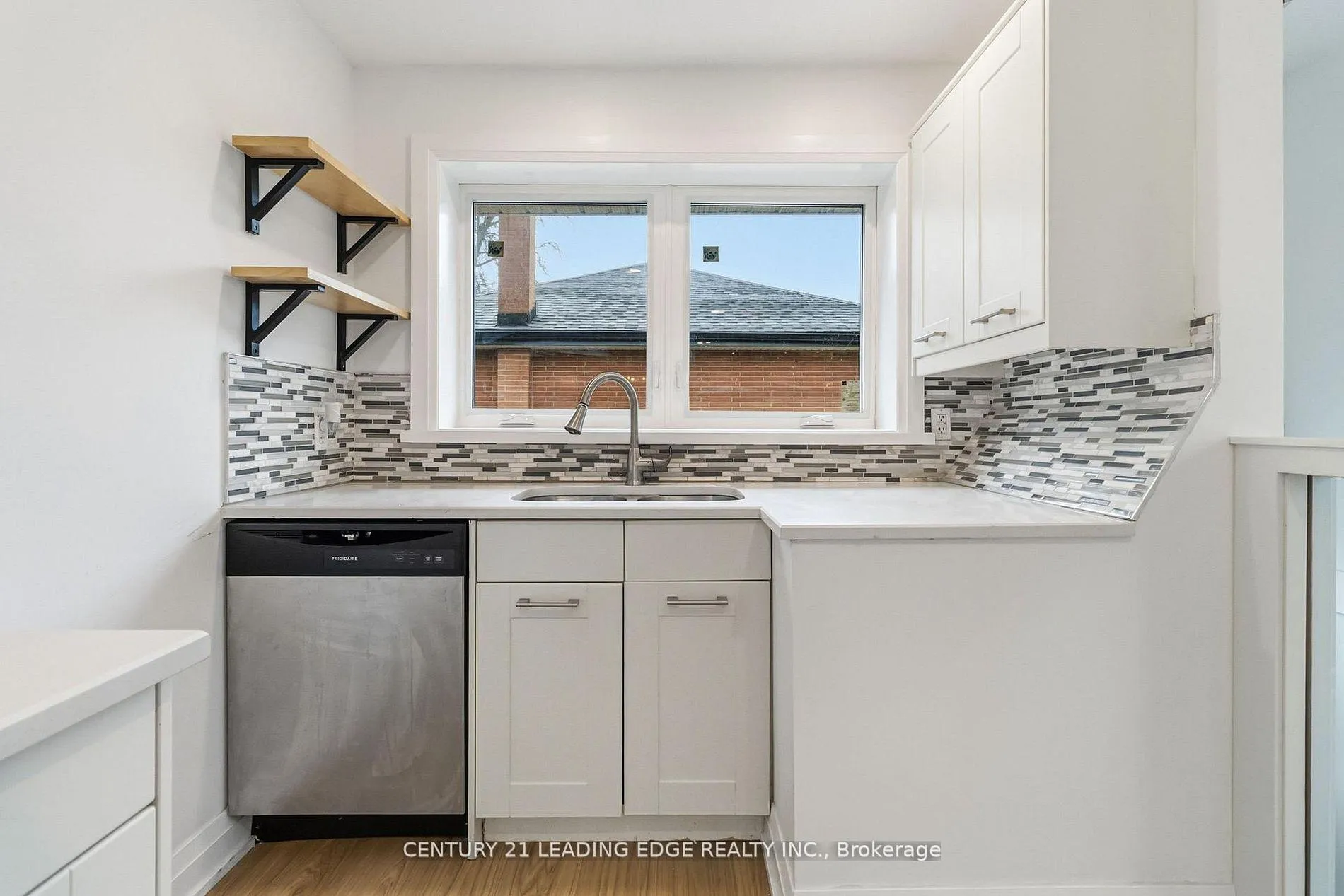 Photo 20 of 623 Wickens Avenue, Burlington, LaSalle — HOMEH