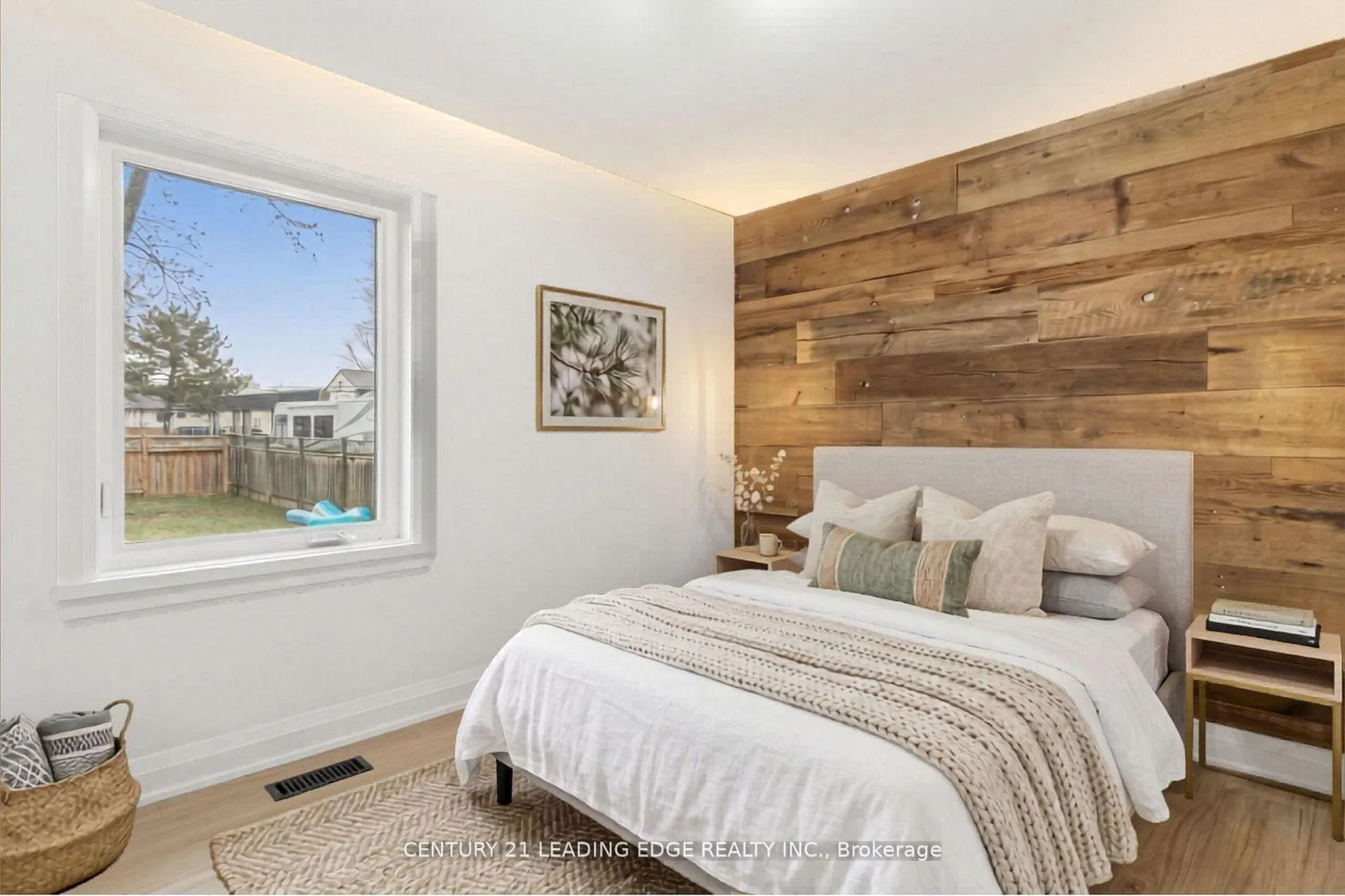 Photo 25 of 623 Wickens Avenue, Burlington, LaSalle — HOMEH