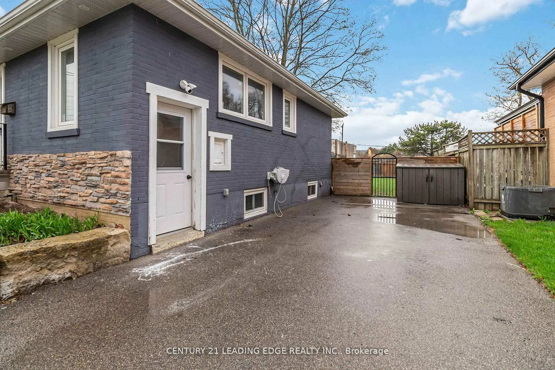 Photo 47 of 623 Wickens Avenue, Burlington, LaSalle — HOMEH