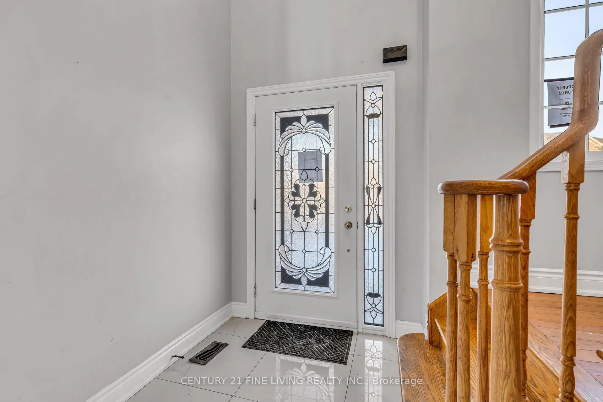 Photo 2 of 20 Edenvalley Road, Brampton, Fletcher's Meadow — HOMEH