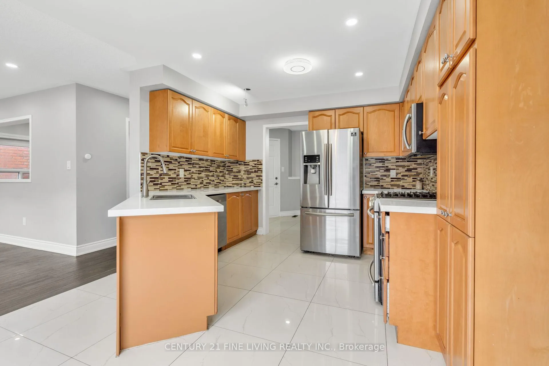 Photo 6 of 20 Edenvalley Road, Brampton, Fletcher's Meadow — HOMEH
